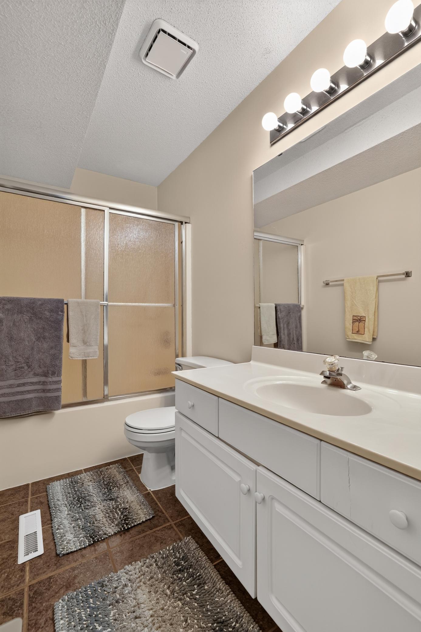 2408 Viola Heights Drive Ne Property Photo 13