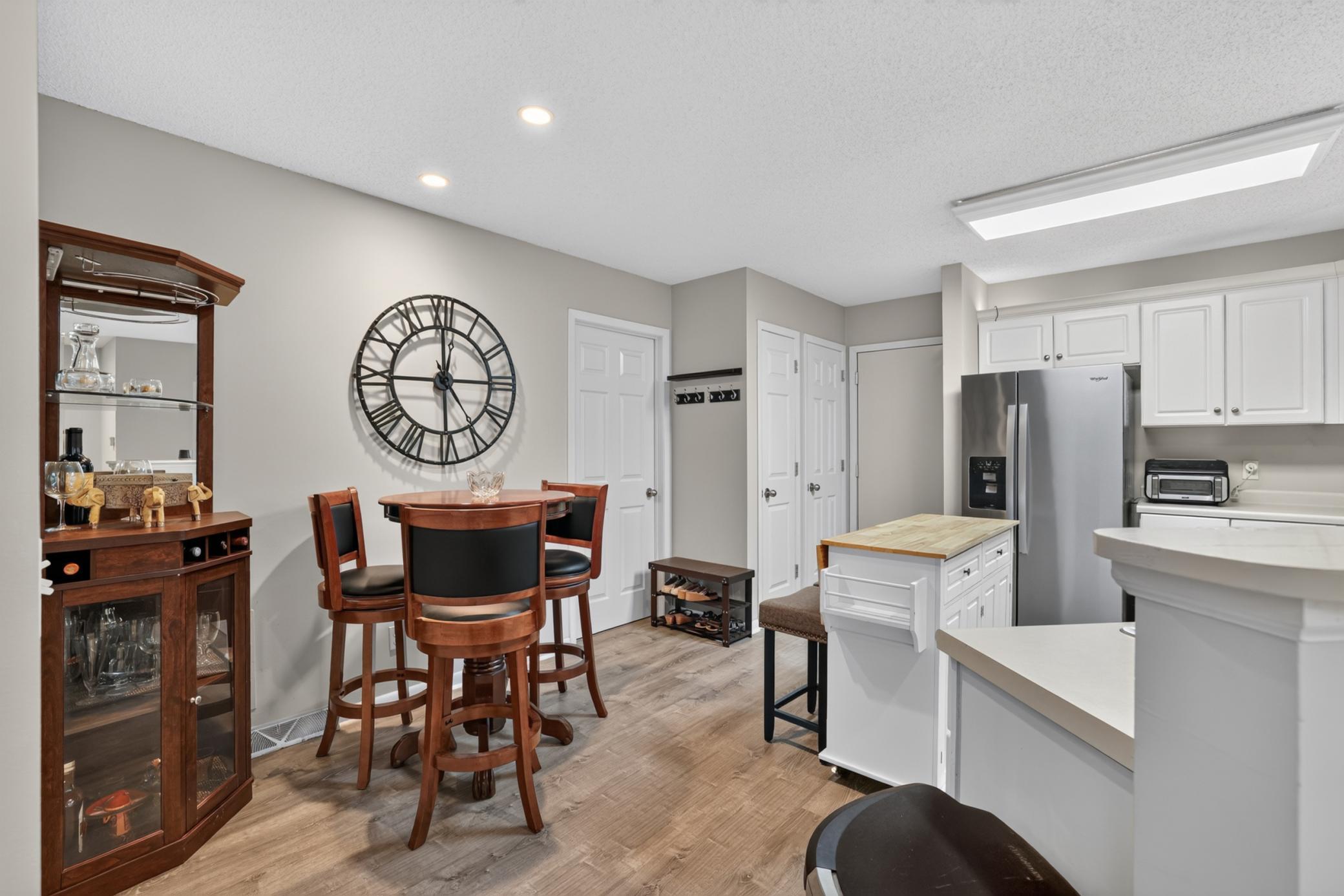 2408 Viola Heights Drive Ne Property Photo 15