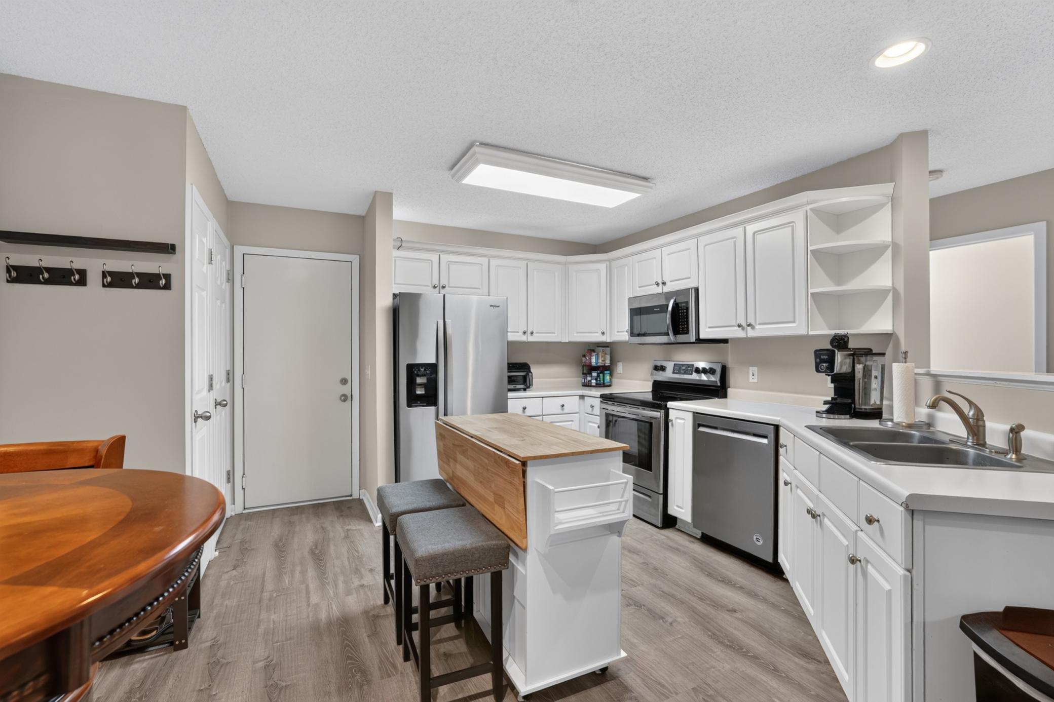2408 Viola Heights Drive Ne Property Photo 16