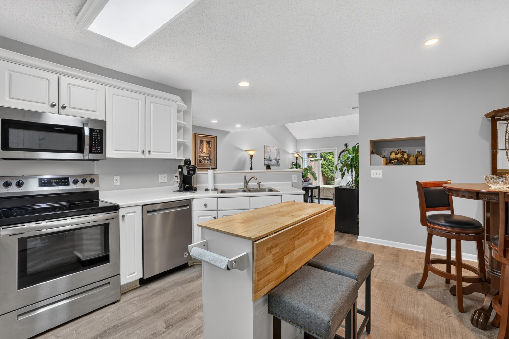 2408 Viola Heights Drive Ne Property Photo 19