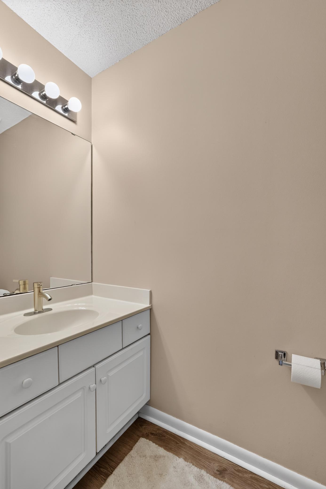2408 Viola Heights Drive Ne Property Photo 22
