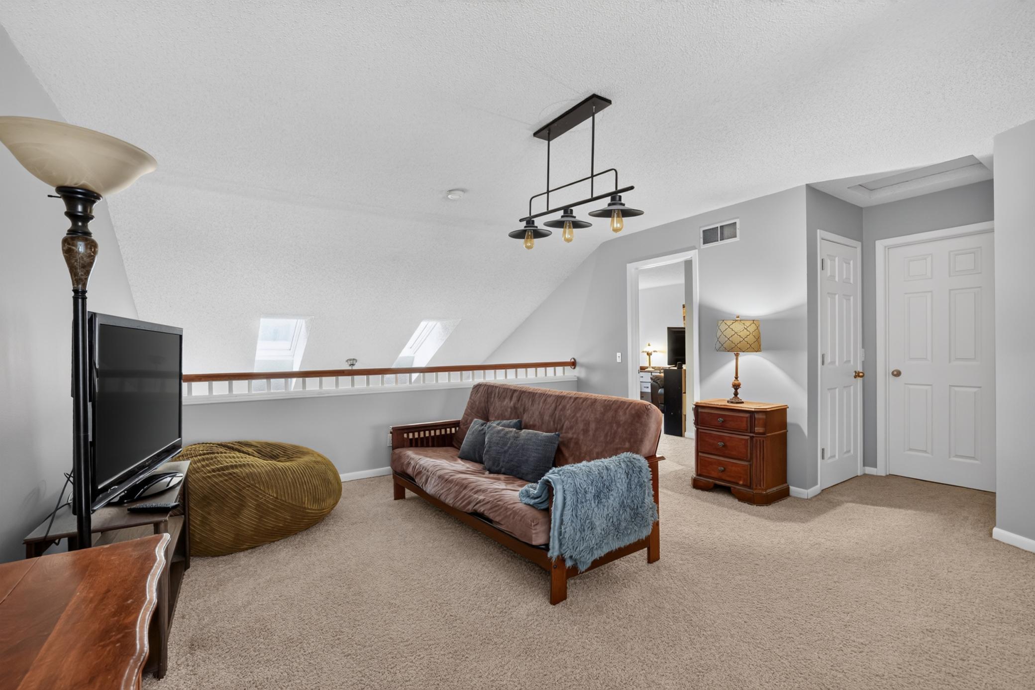 2408 Viola Heights Drive Ne Property Photo 25