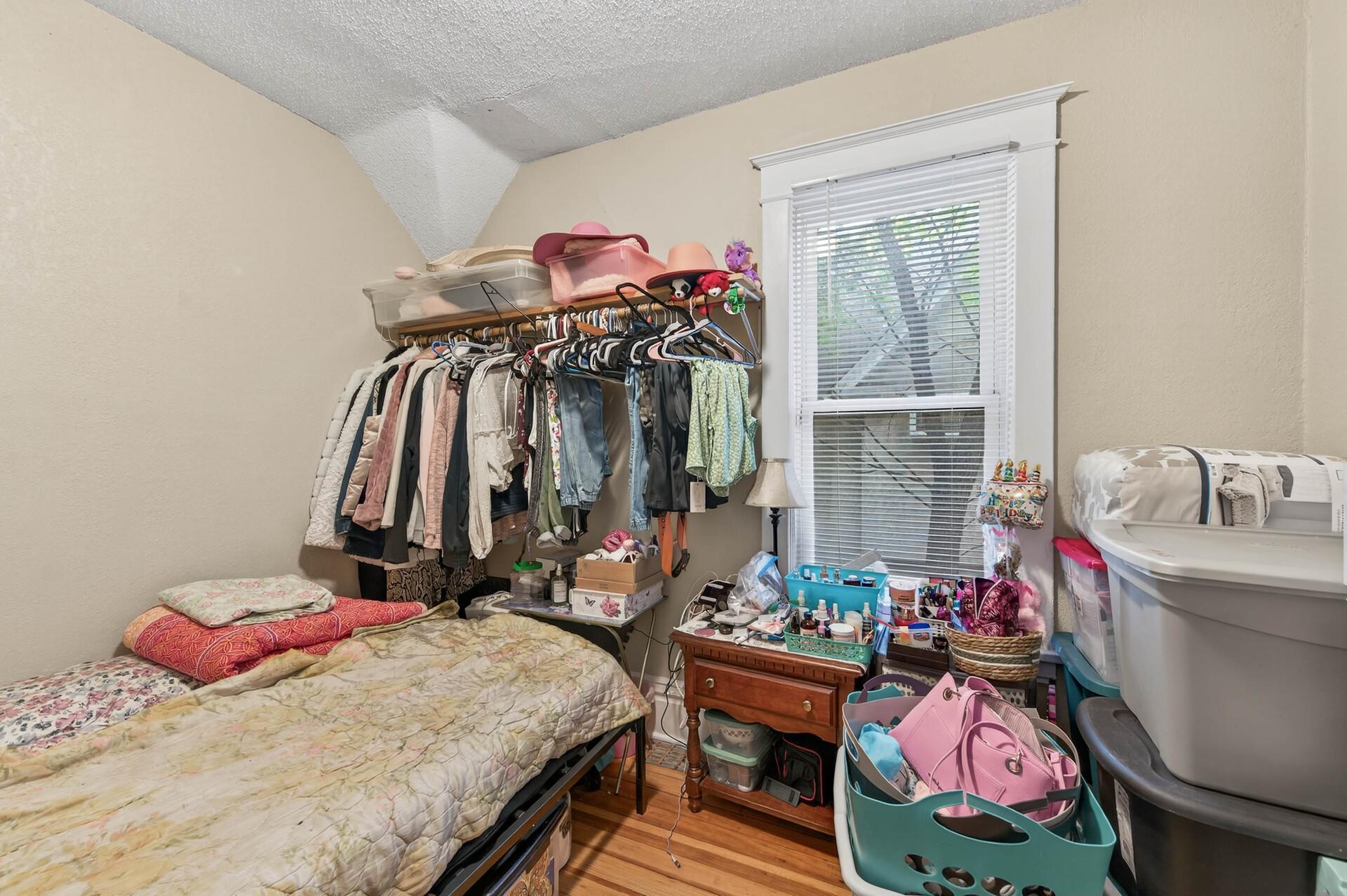 895 Rose Avenue E Property Photo 12
