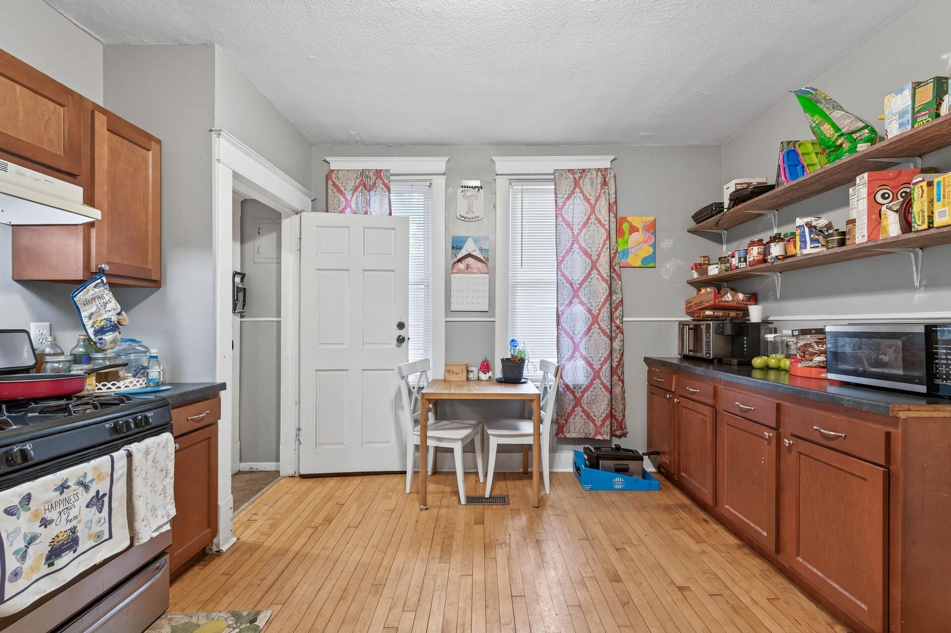 895 Rose Avenue E Property Photo 18