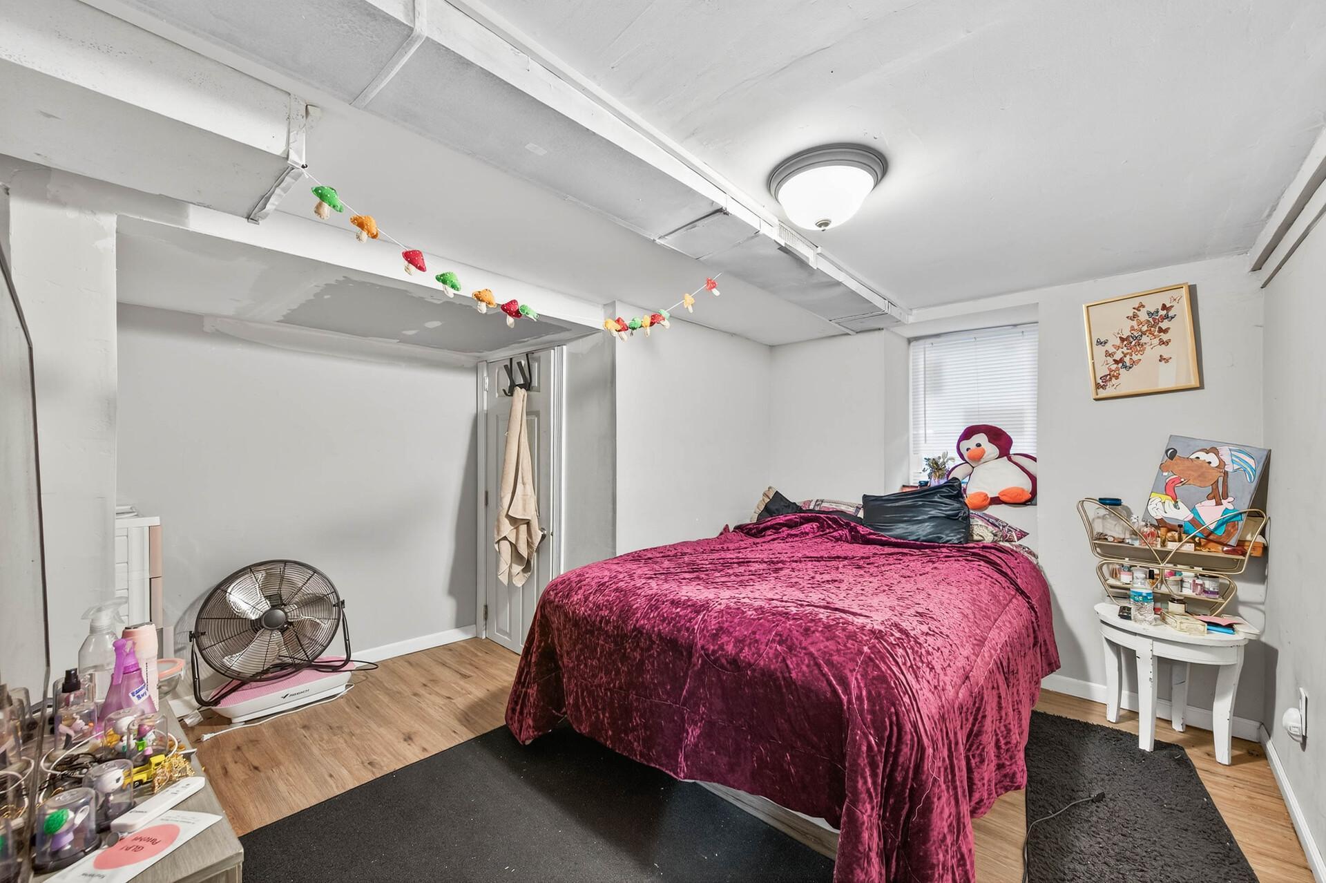 895 Rose Avenue E Property Photo 23