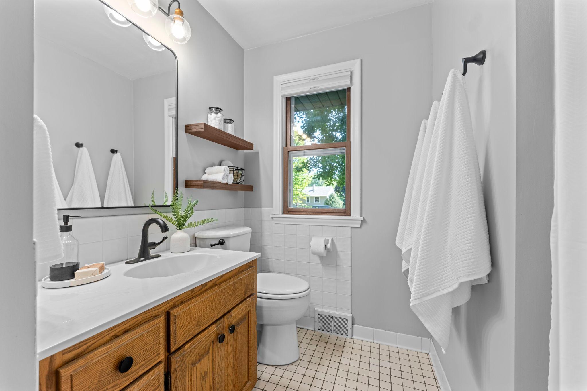 1619 Constance Drive E Property Photo 29