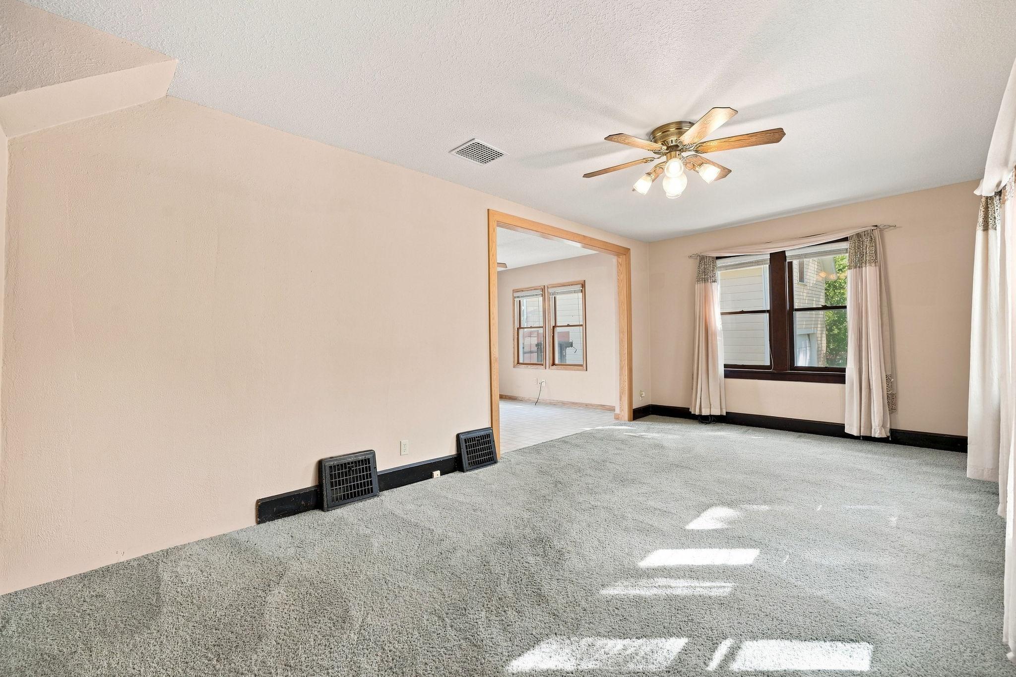719 5th Avenue Nw Property Photo 9