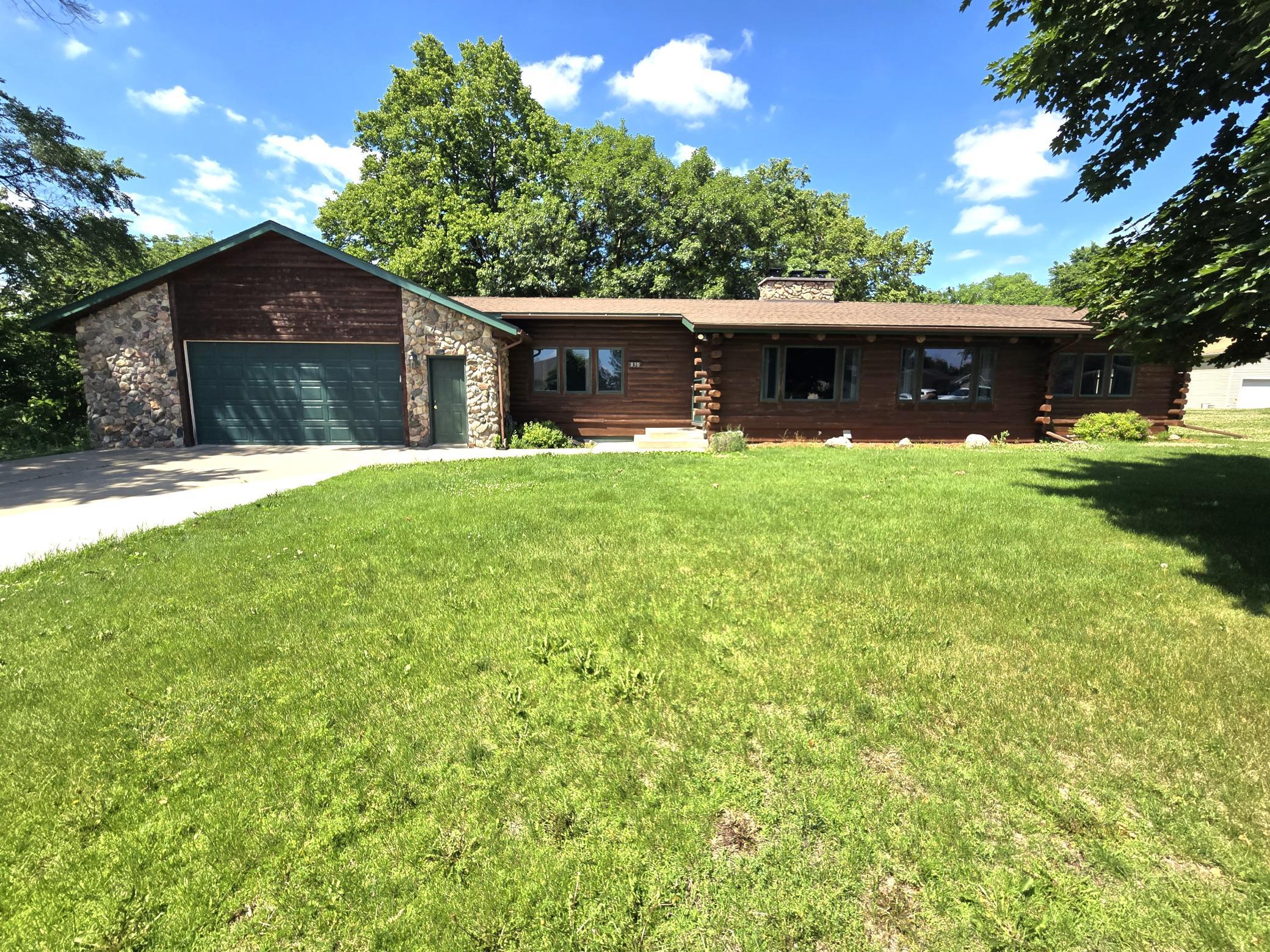 830 W Church Street Property Photo 1