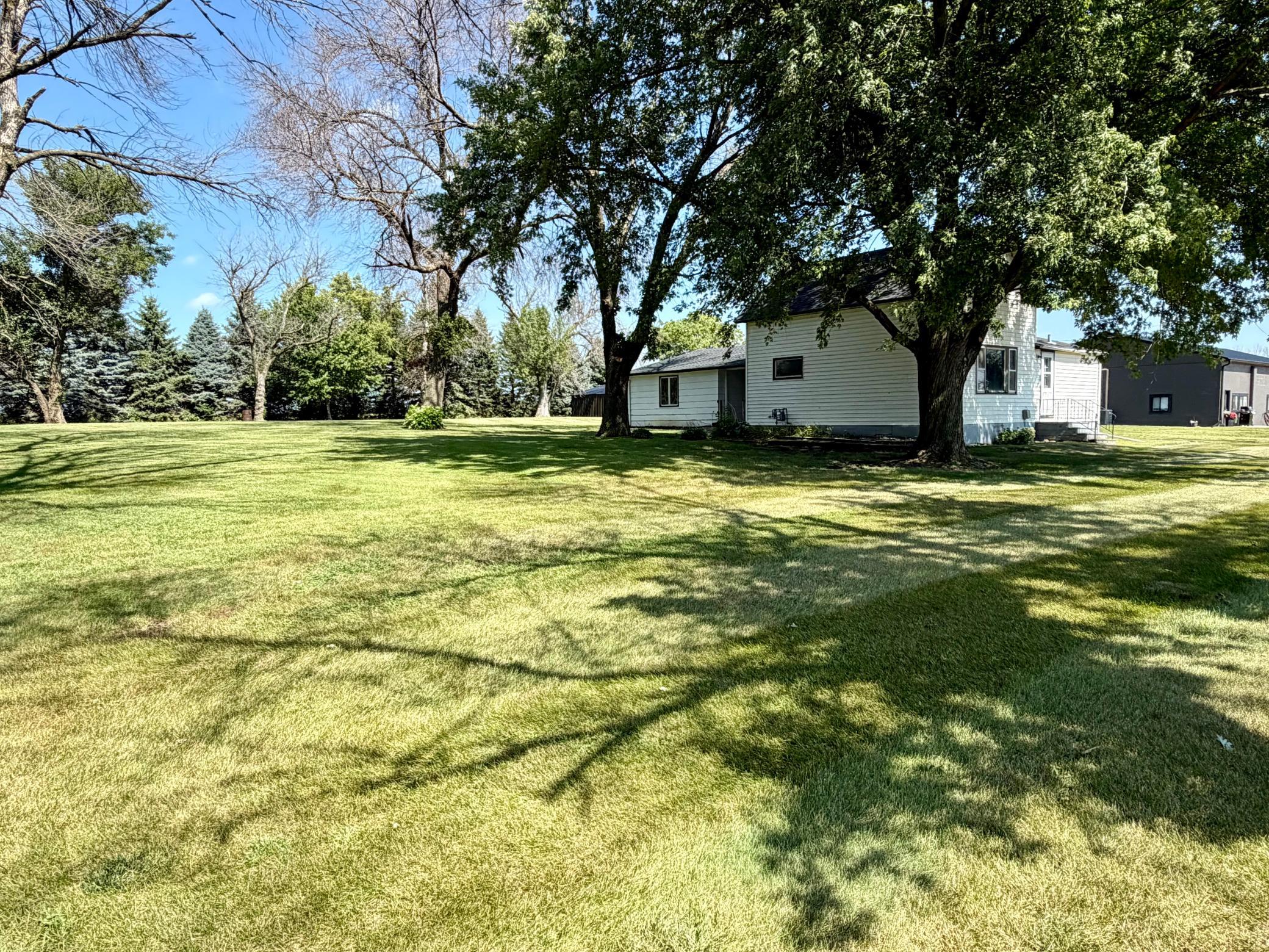 57736 370th Street Property Photo 9
