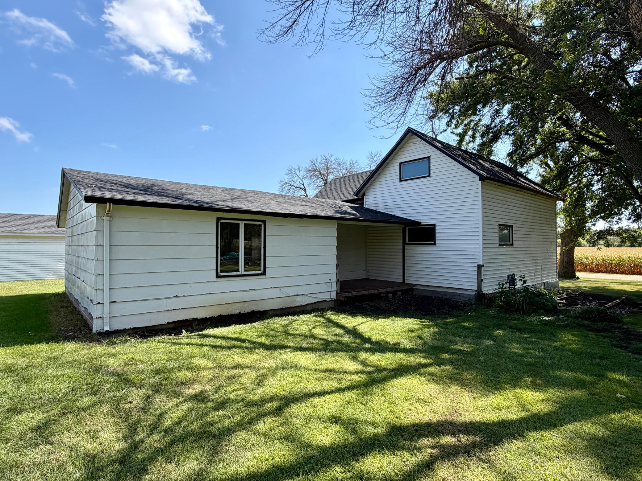 57736 370th Street Property Photo 11