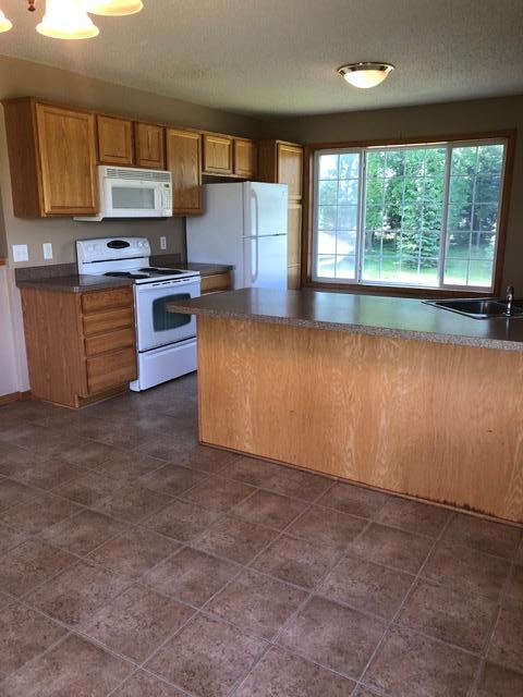 105 6th Street Property Photo 2