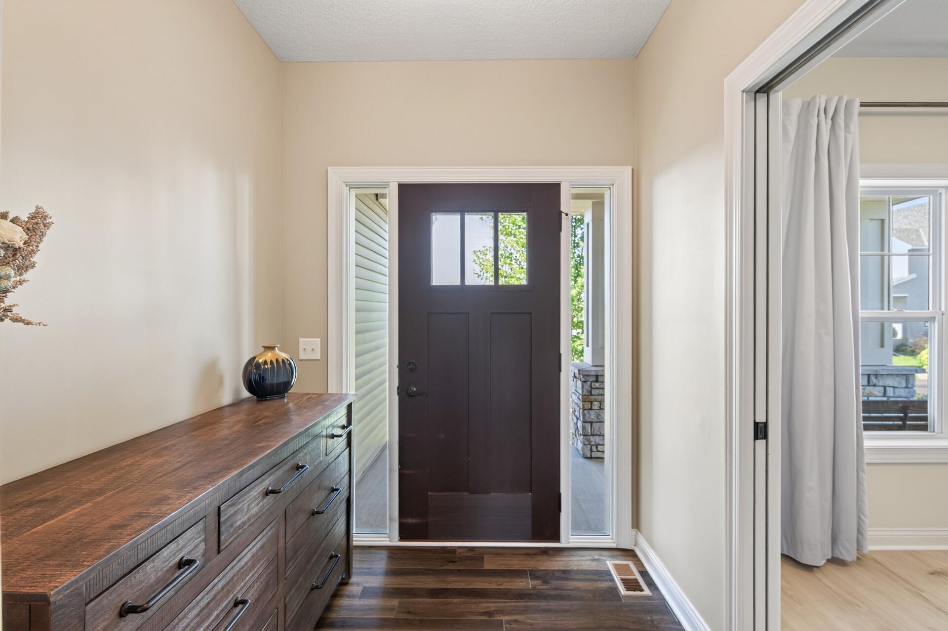 12410 Violet Circle Property Photo 2