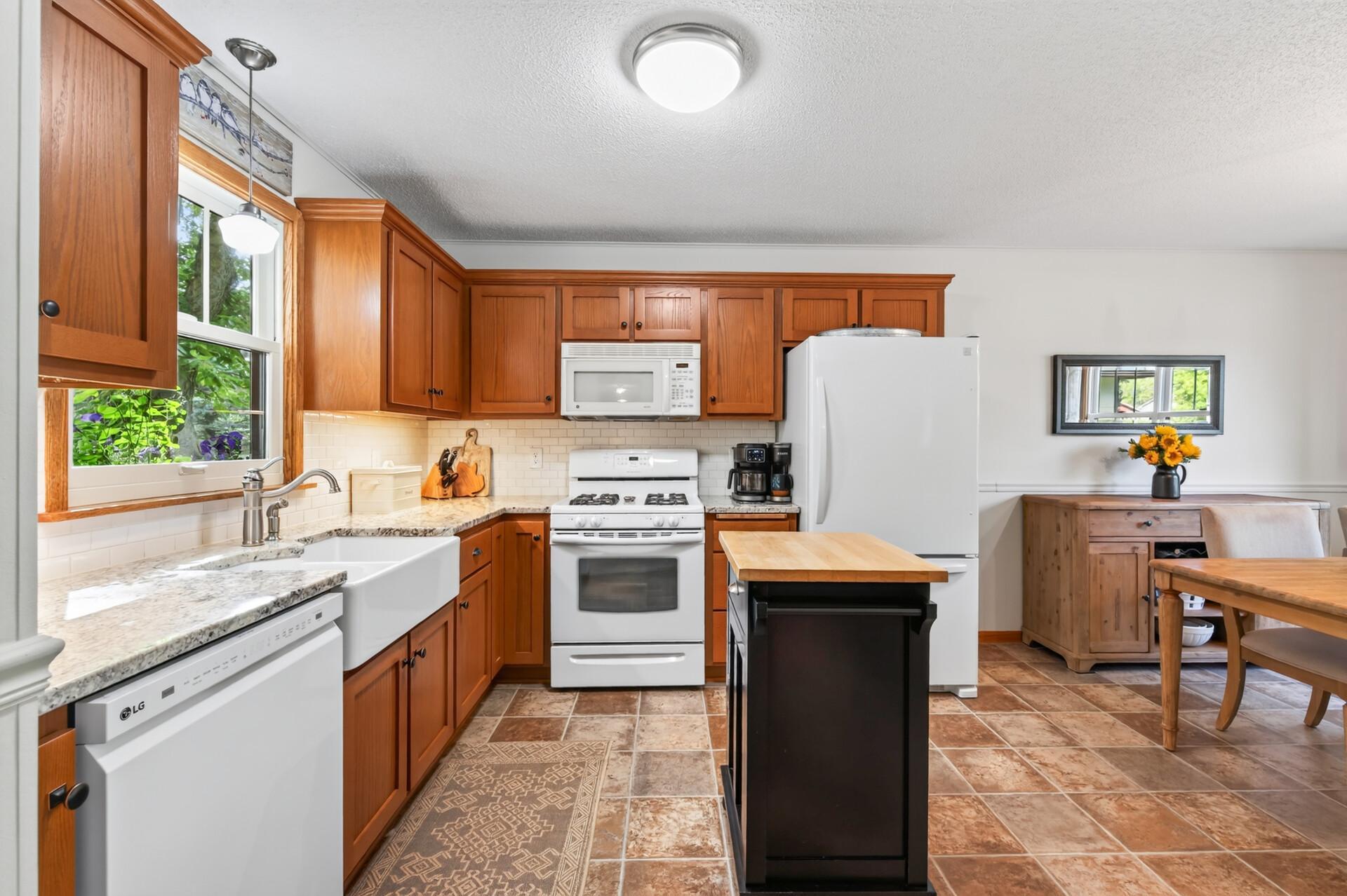 1566 Lamotte Circle Property Photo 3