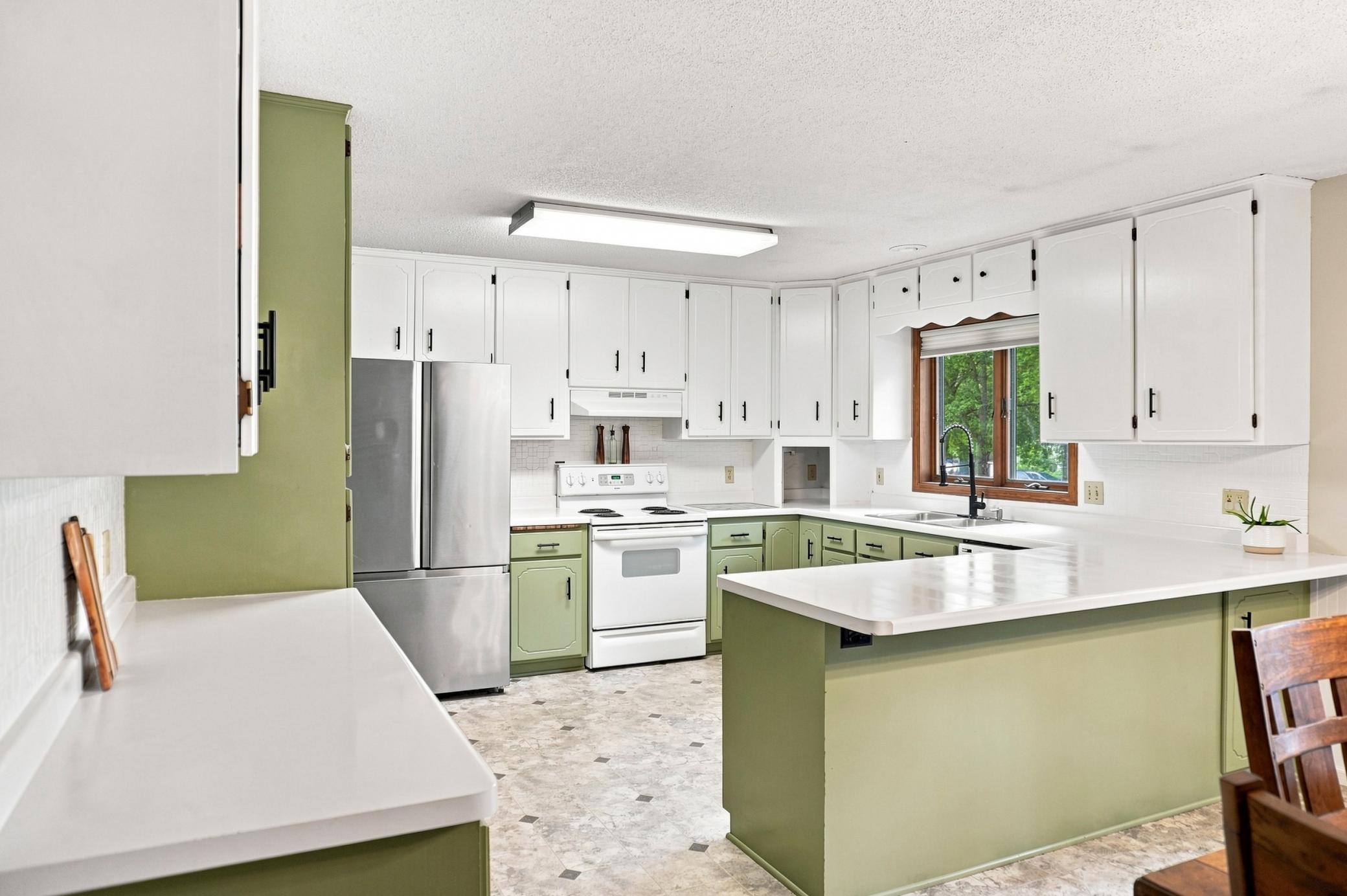 107 Church Street Property Photo 4