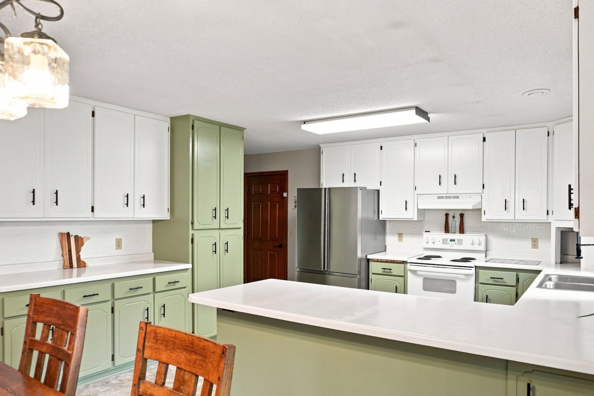 107 Church Street Property Photo 6