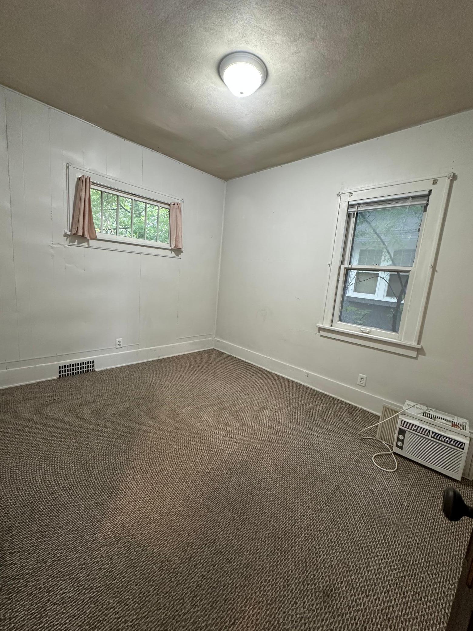 1034 University Drive N Property Photo 7