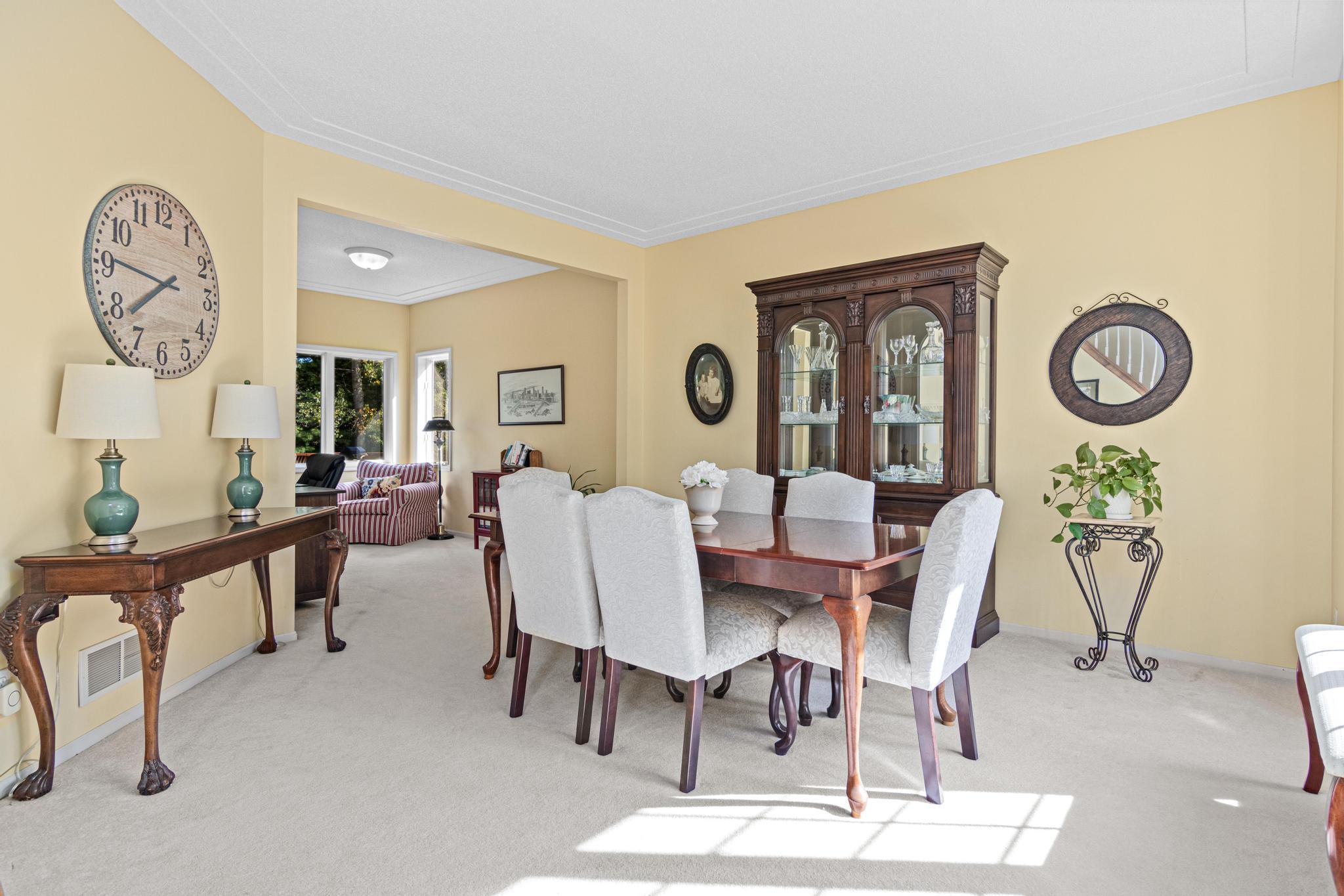9896 57th Street N Property Photo 8
