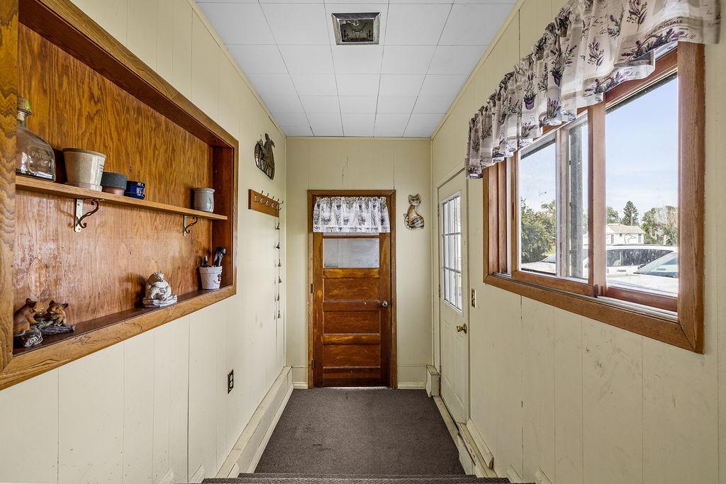 317 Henry Street Property Photo 20
