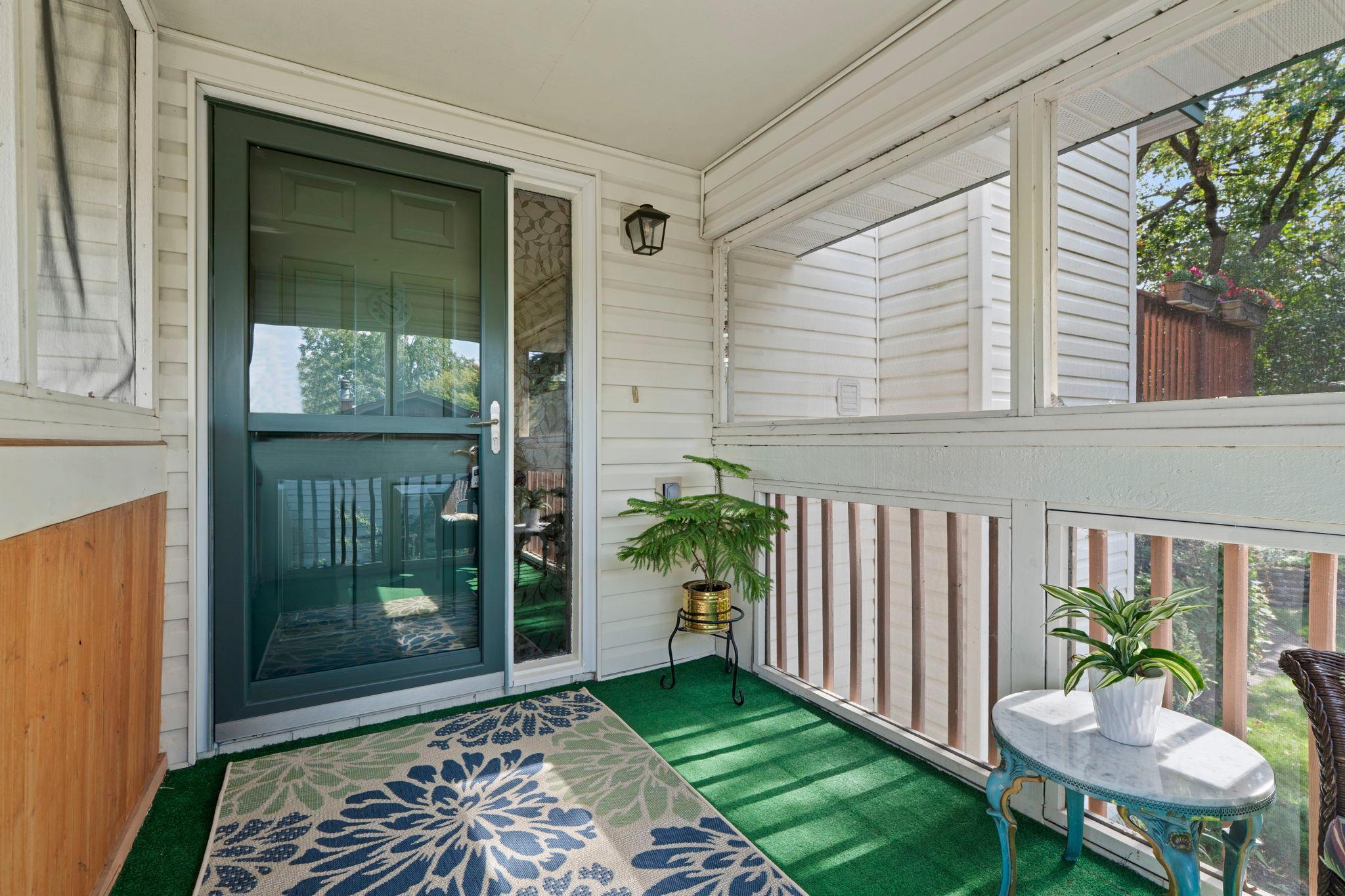 7455 Scot Terrace Property Photo 3