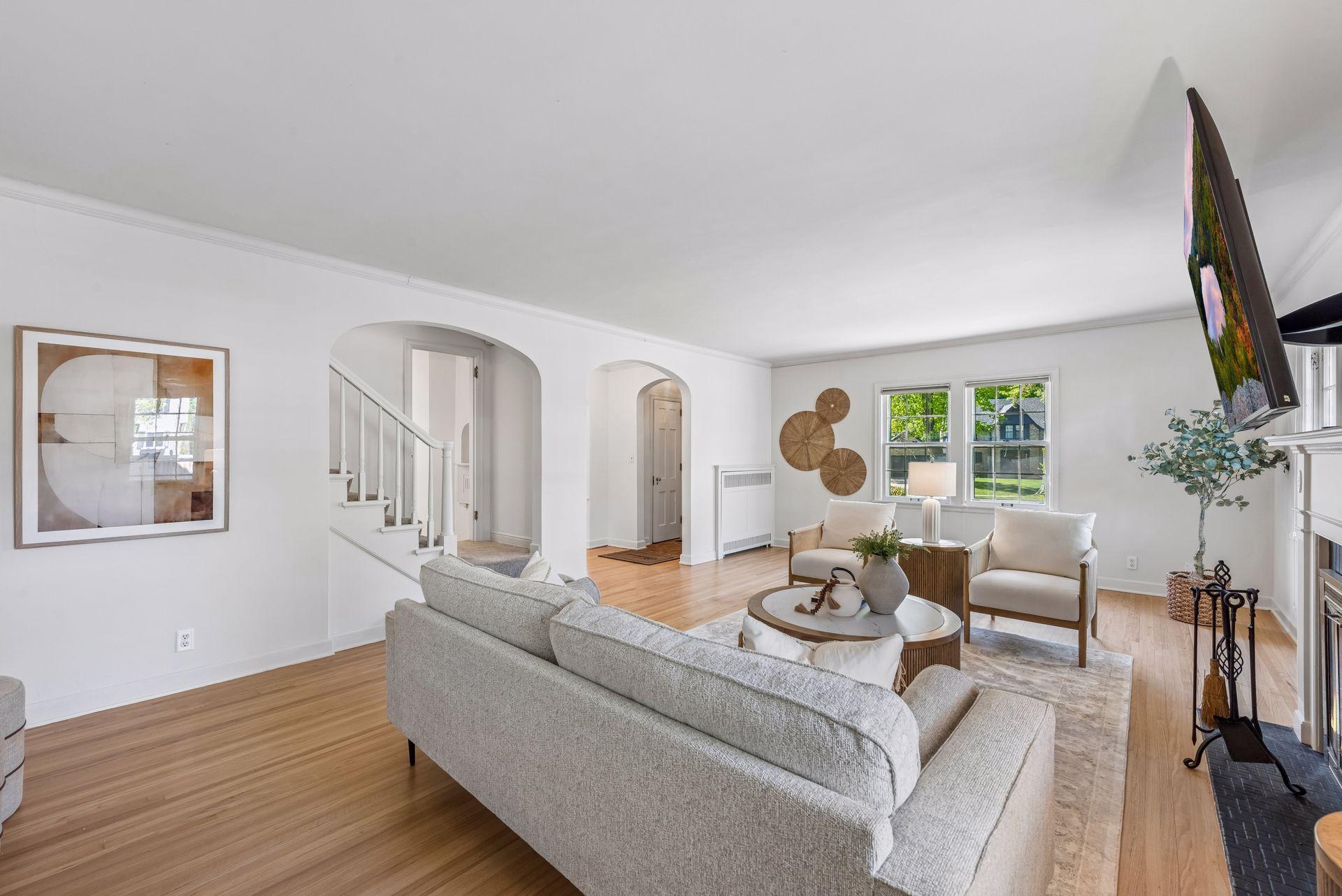 2720 Sunset Boulevard Property Photo 4