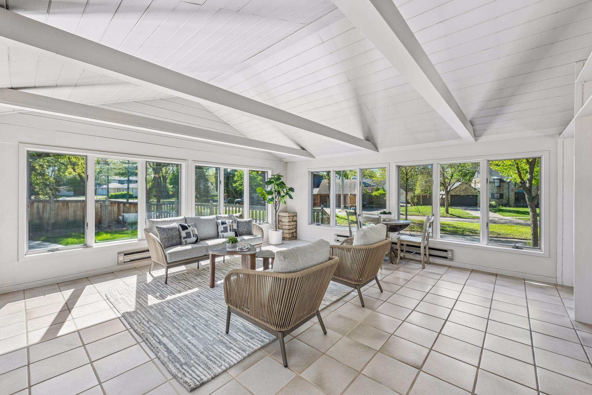 2720 Sunset Boulevard Property Photo 15