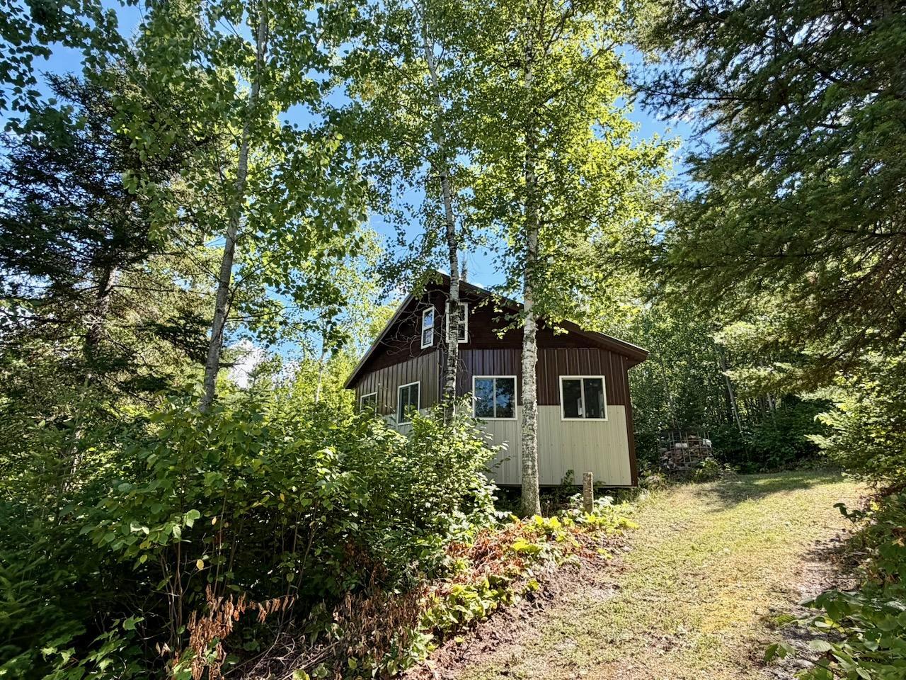 4704 Highway 169 Property Photo 1
