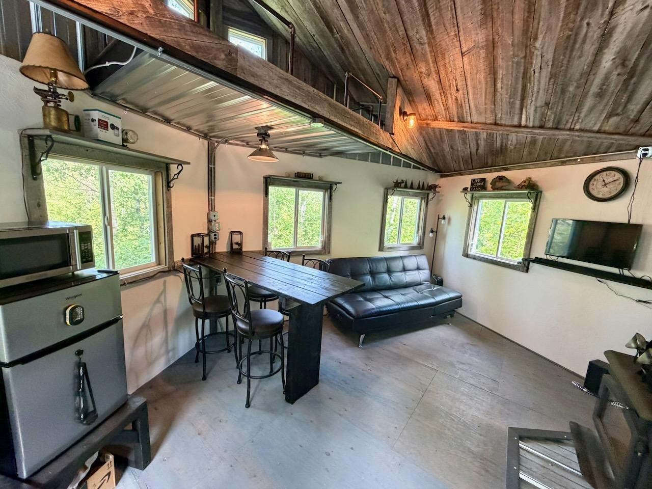 4704 Highway 169 Property Photo 4
