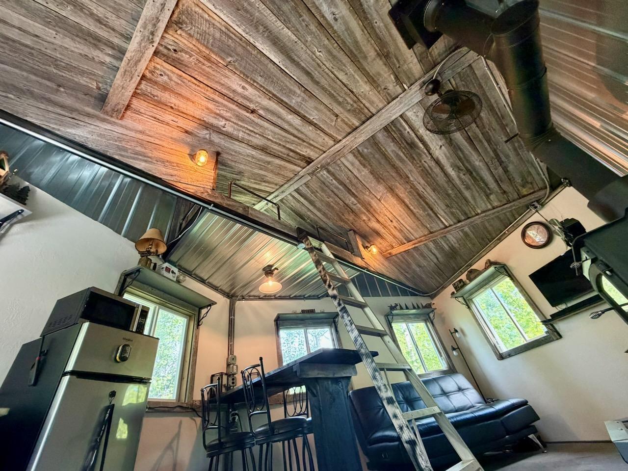 4704 Highway 169 Property Photo 18