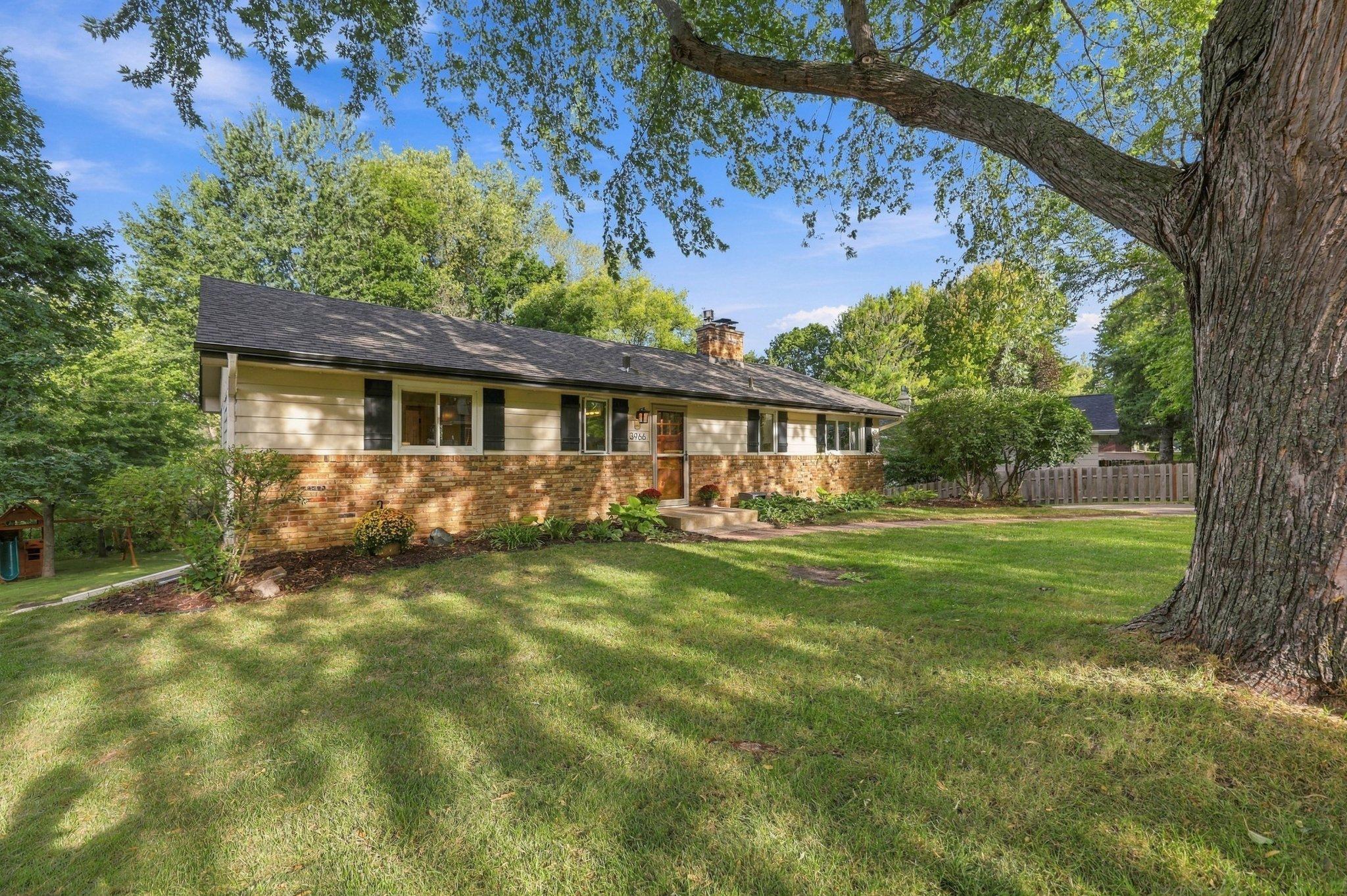 3966 Earlynn Lane Property Photo 4