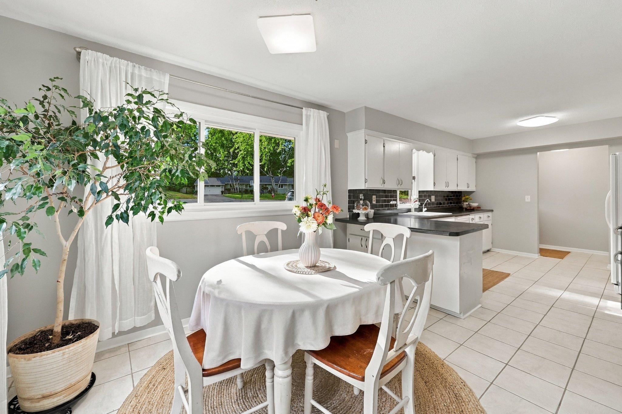 3966 Earlynn Lane Property Photo 13