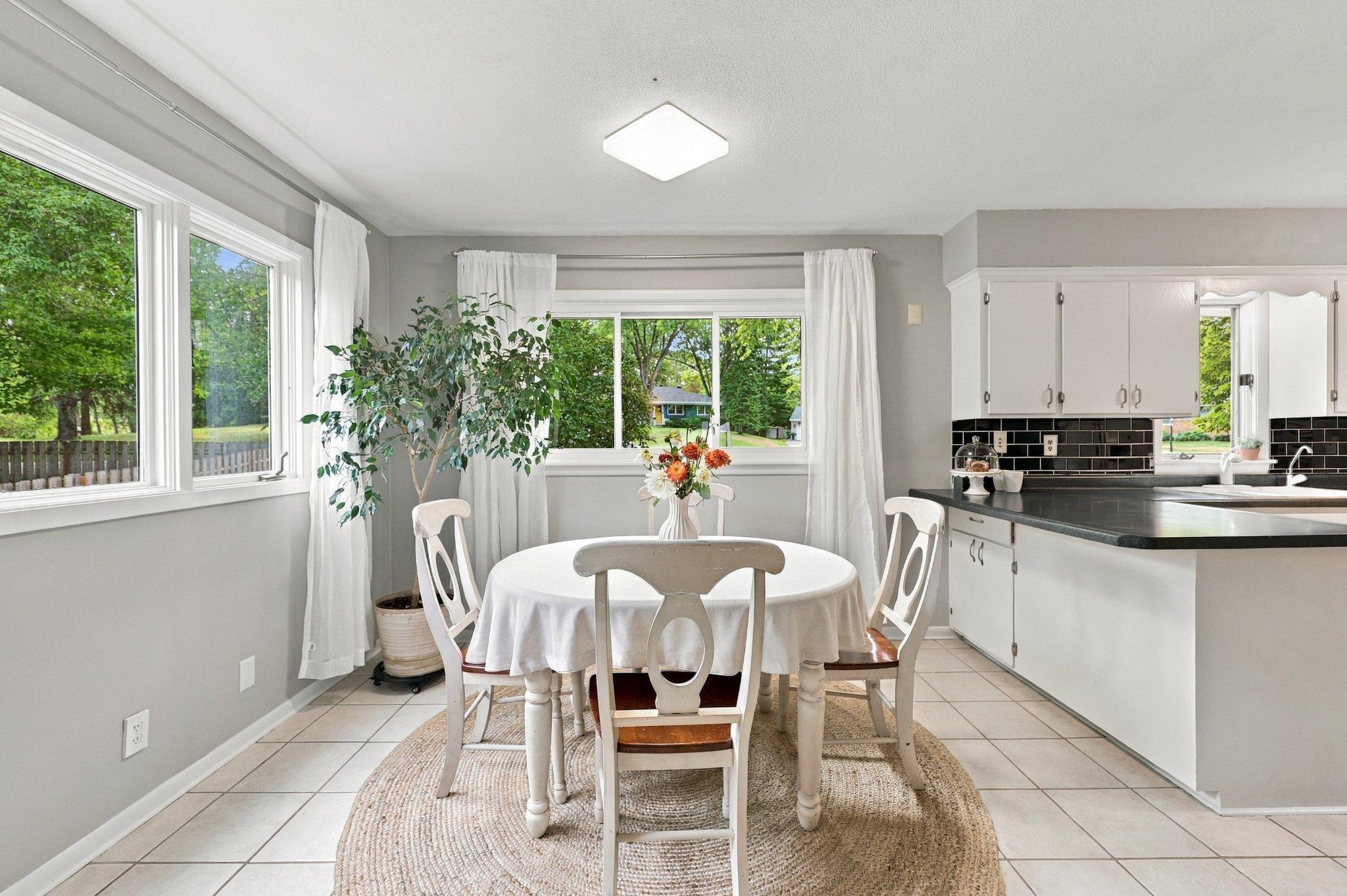 3966 Earlynn Lane Property Photo 14