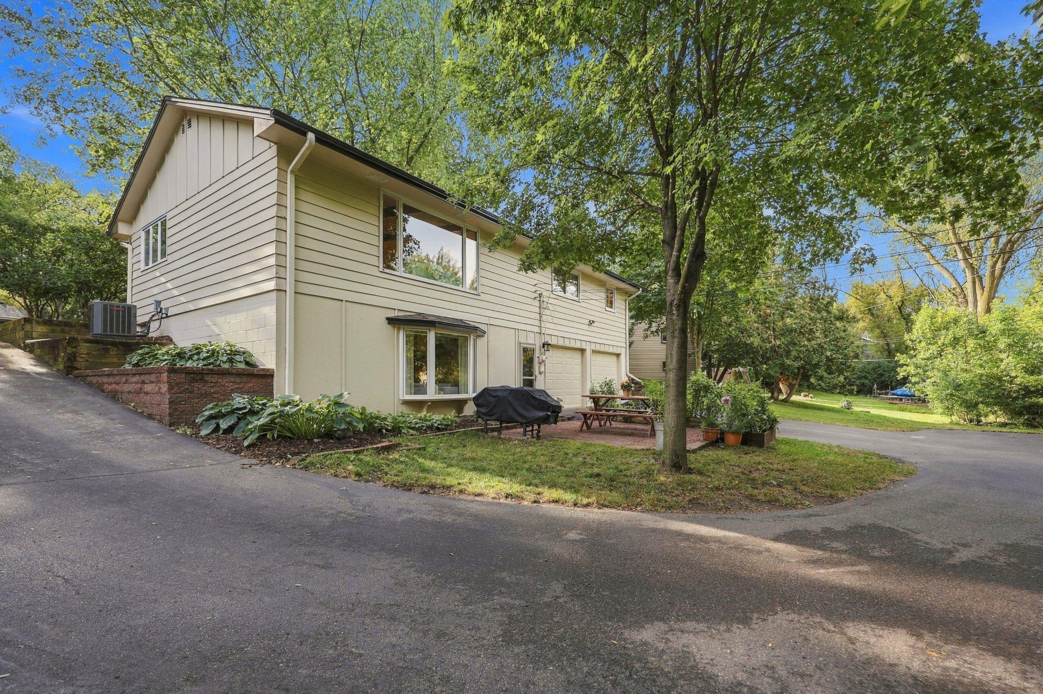 3966 Earlynn Lane Property Photo 42
