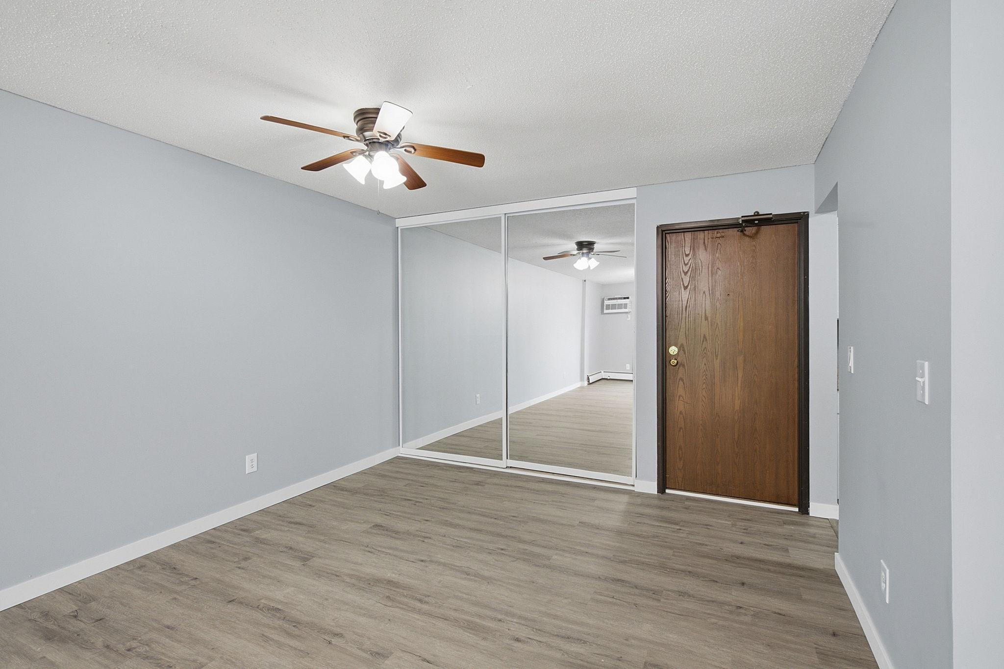 1871 Silver Bell Road 107 Property Photo 7
