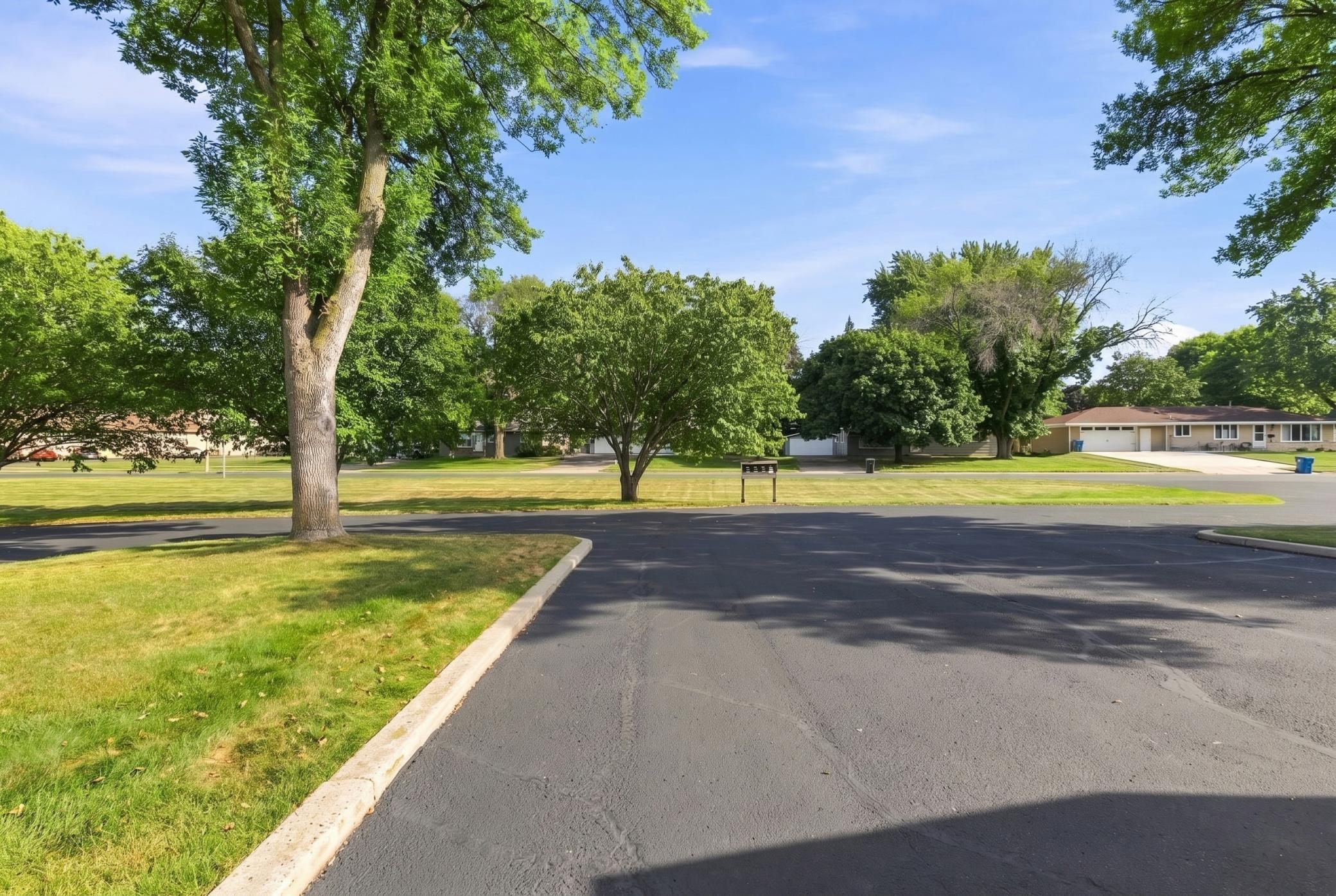 1685 6th Avenue W Property Photo 2