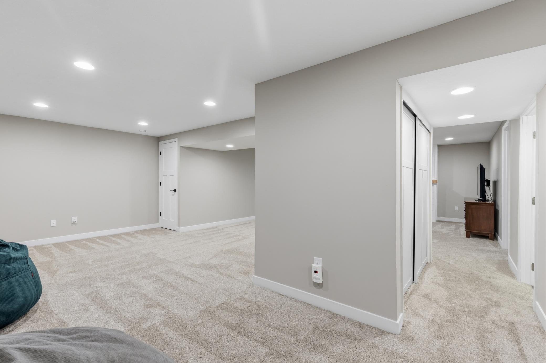 1685 6th Avenue W Property Photo 21