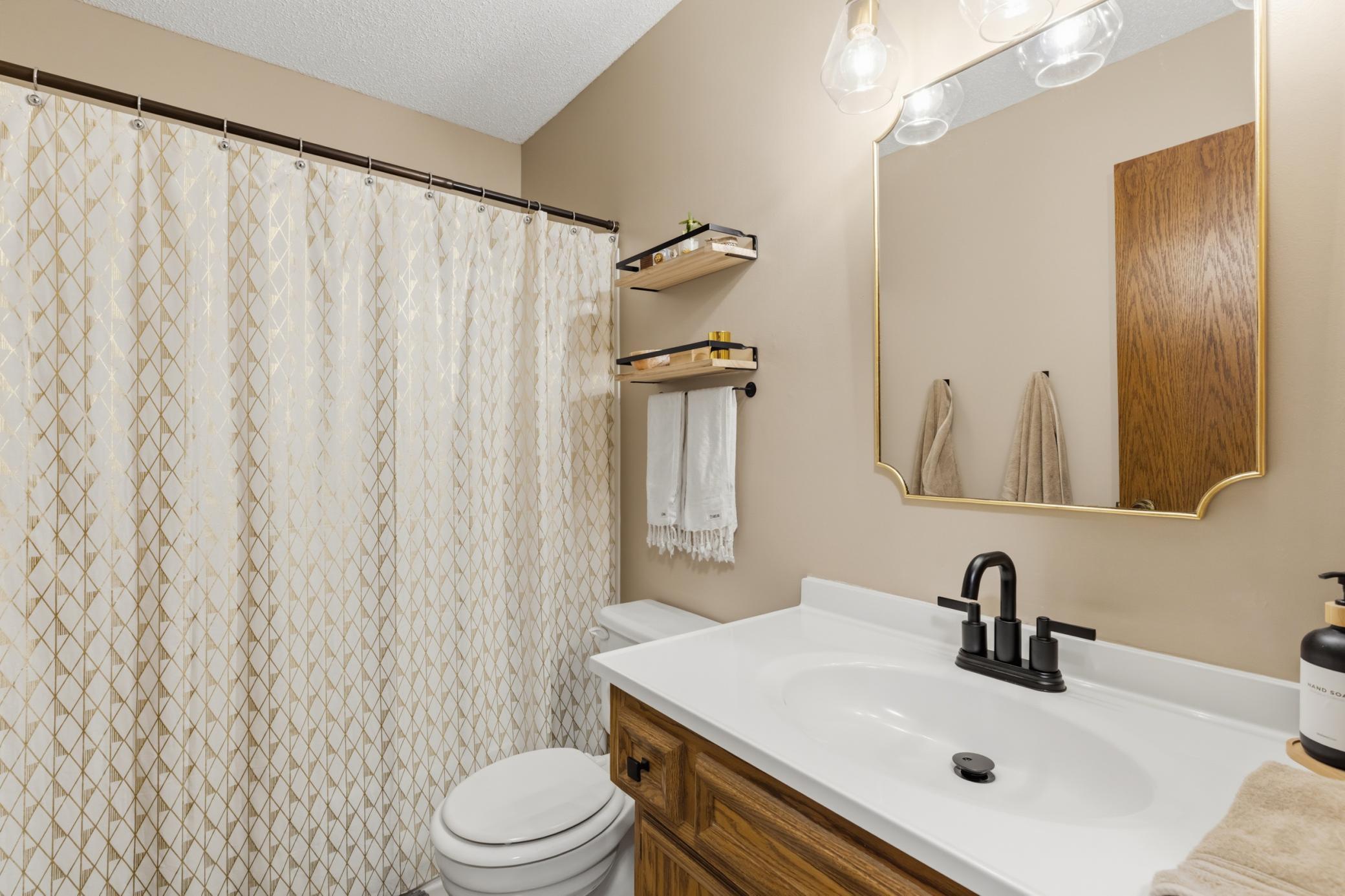 1685 6th Avenue W Property Photo 27