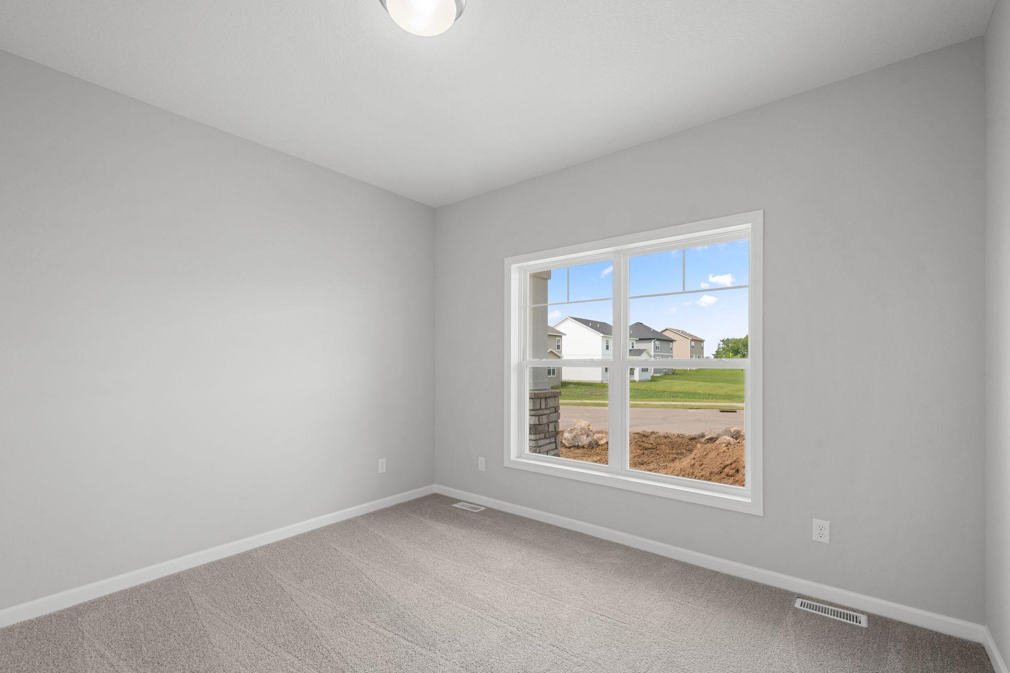1186 Woods Creek Drive S Property Photo 17