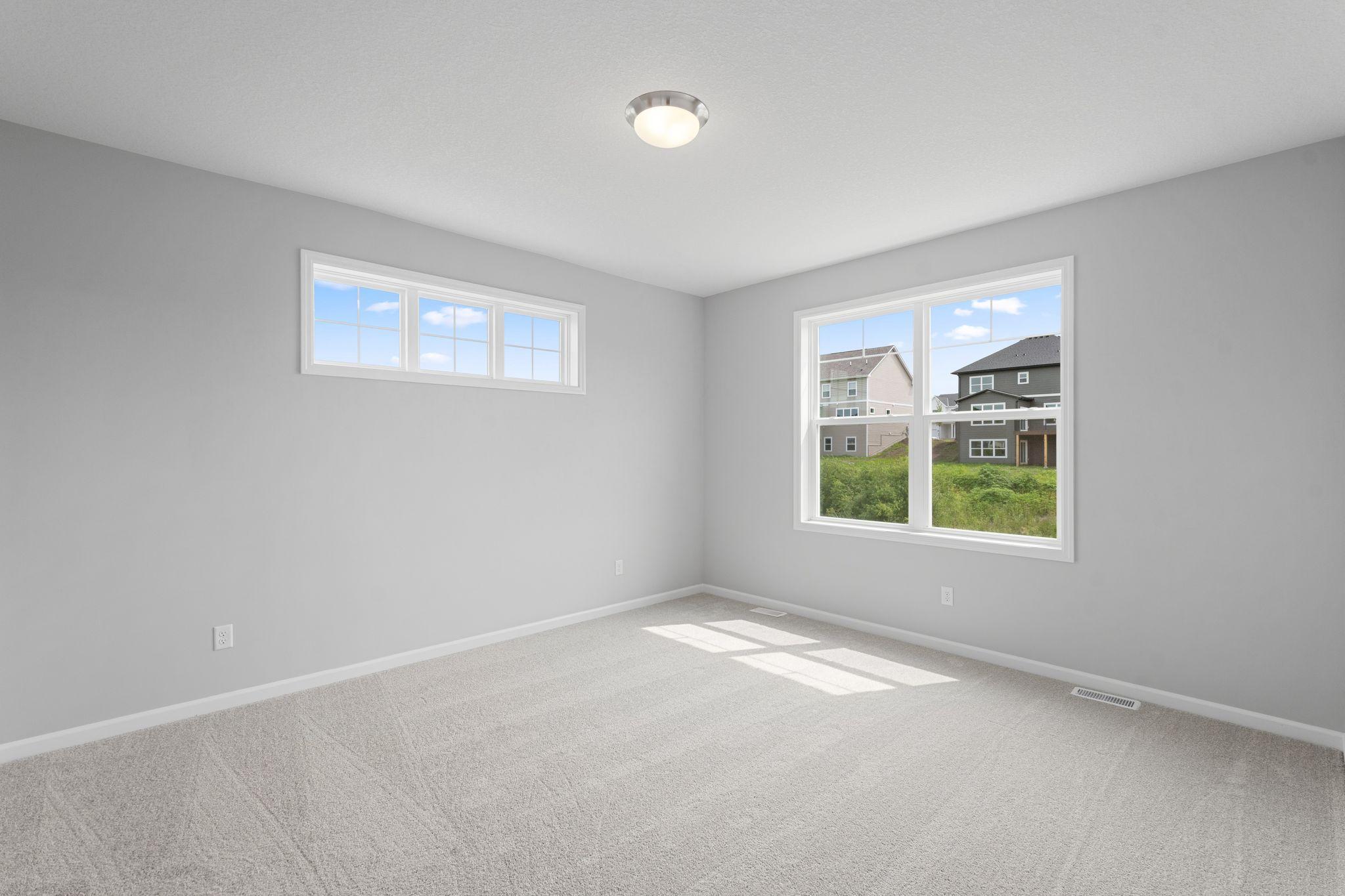 1186 Woods Creek Drive S Property Photo 21