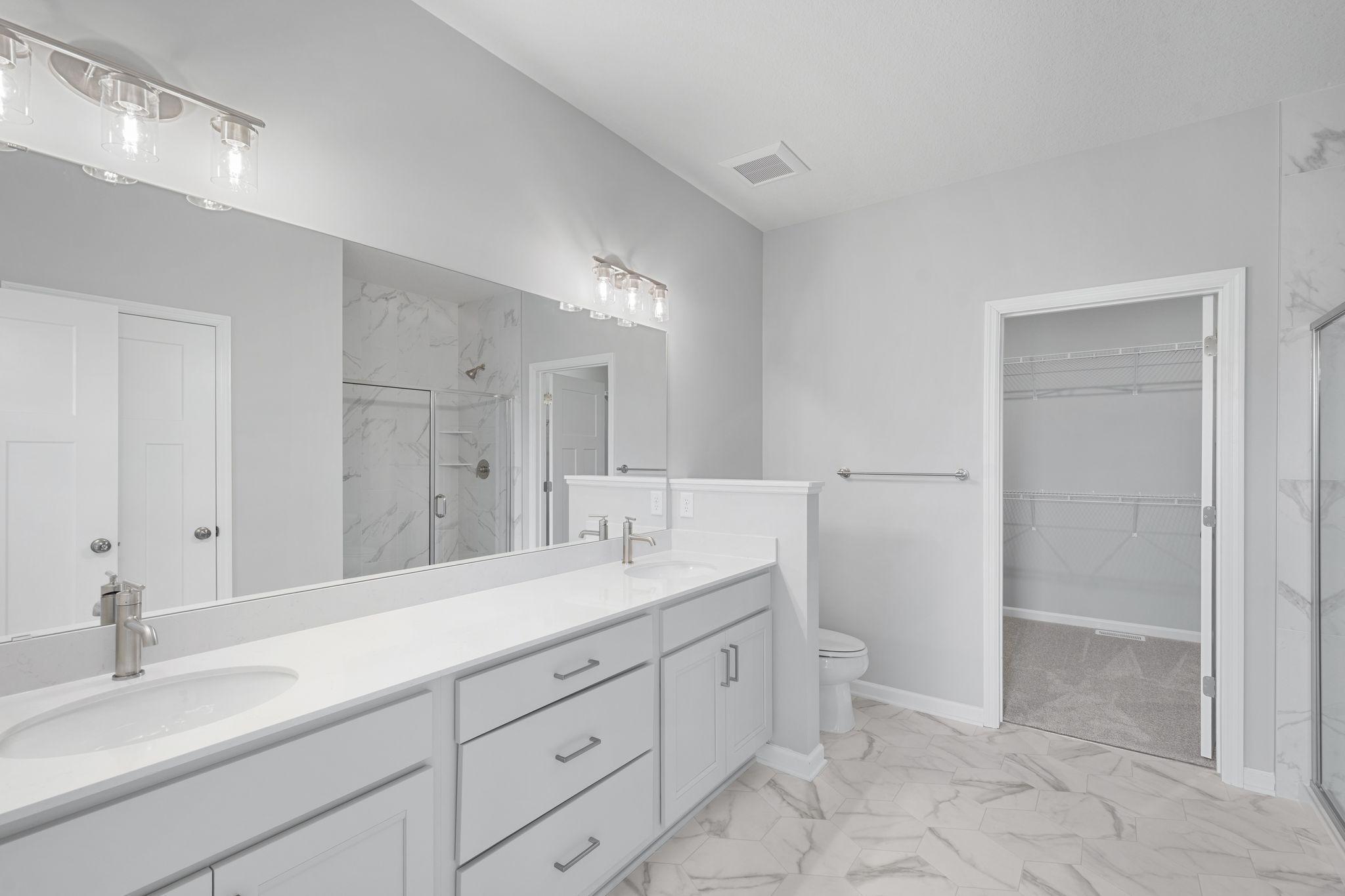 1186 Woods Creek Drive S Property Photo 23