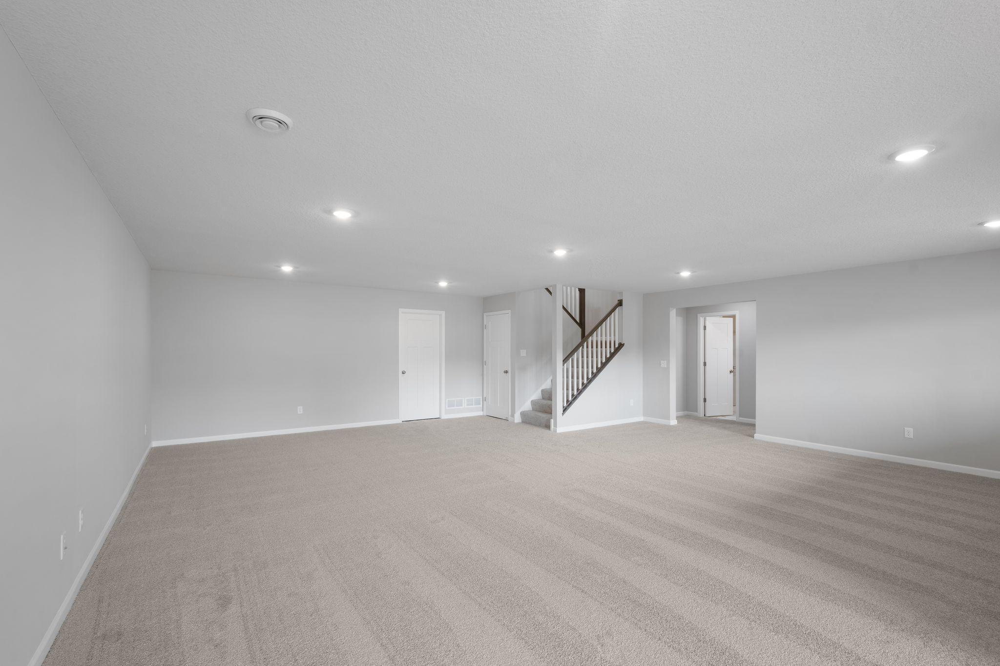 1186 Woods Creek Drive S Property Photo 27