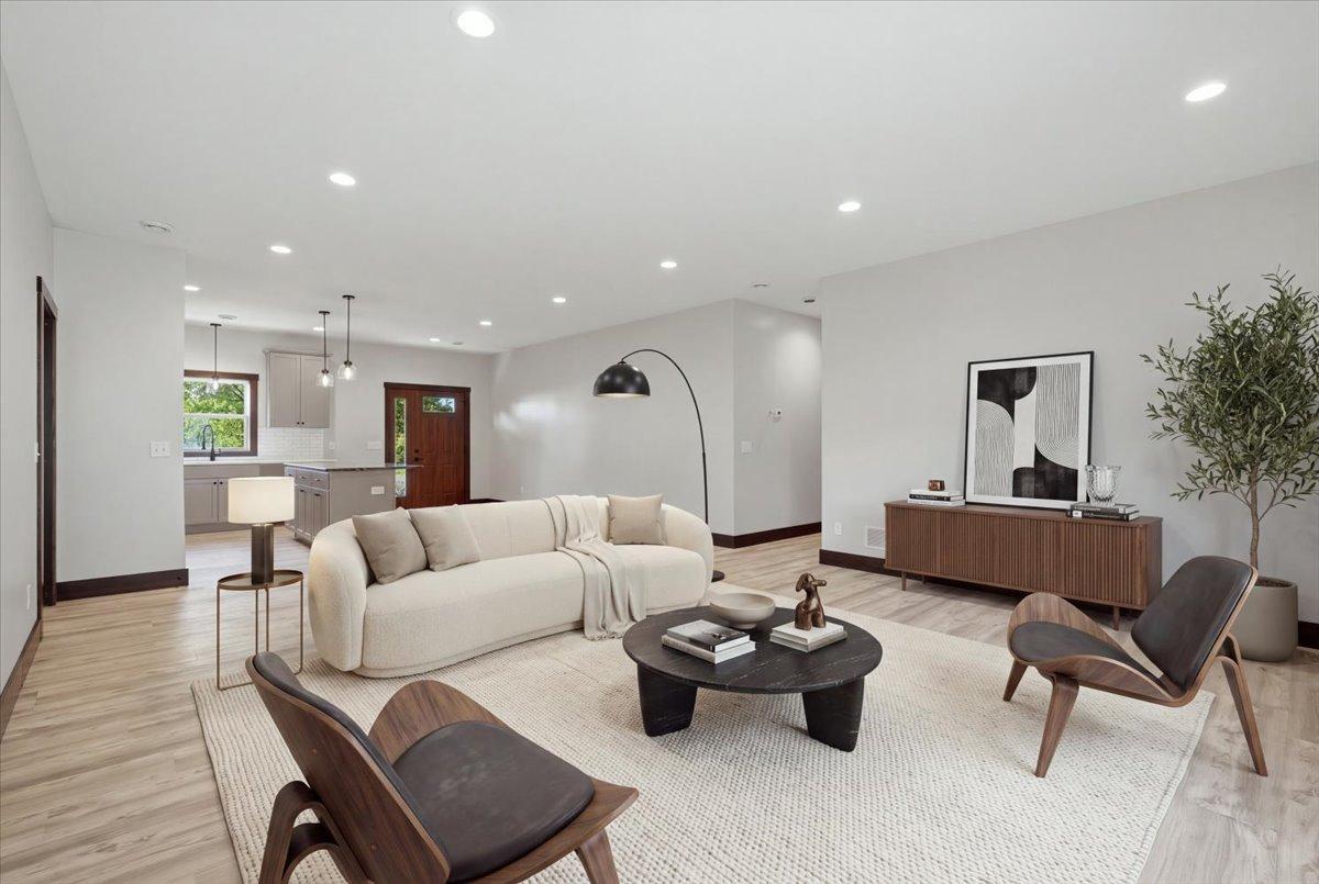 211 Sixth Avenue Property Photo 9