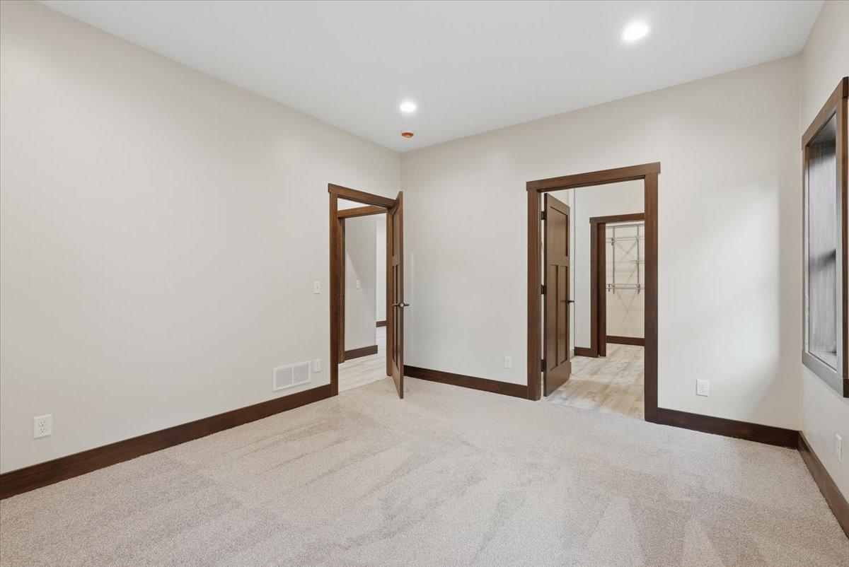 211 Sixth Avenue Property Photo 11