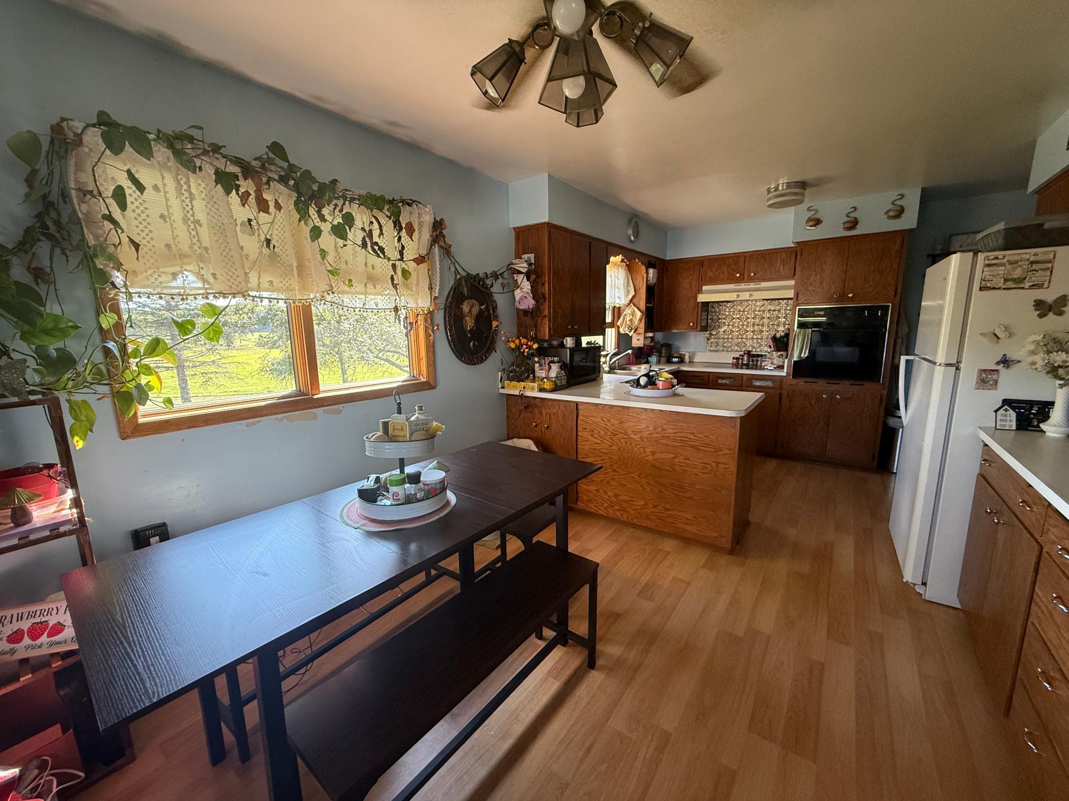 2149 Dixon Line Property Photo 4