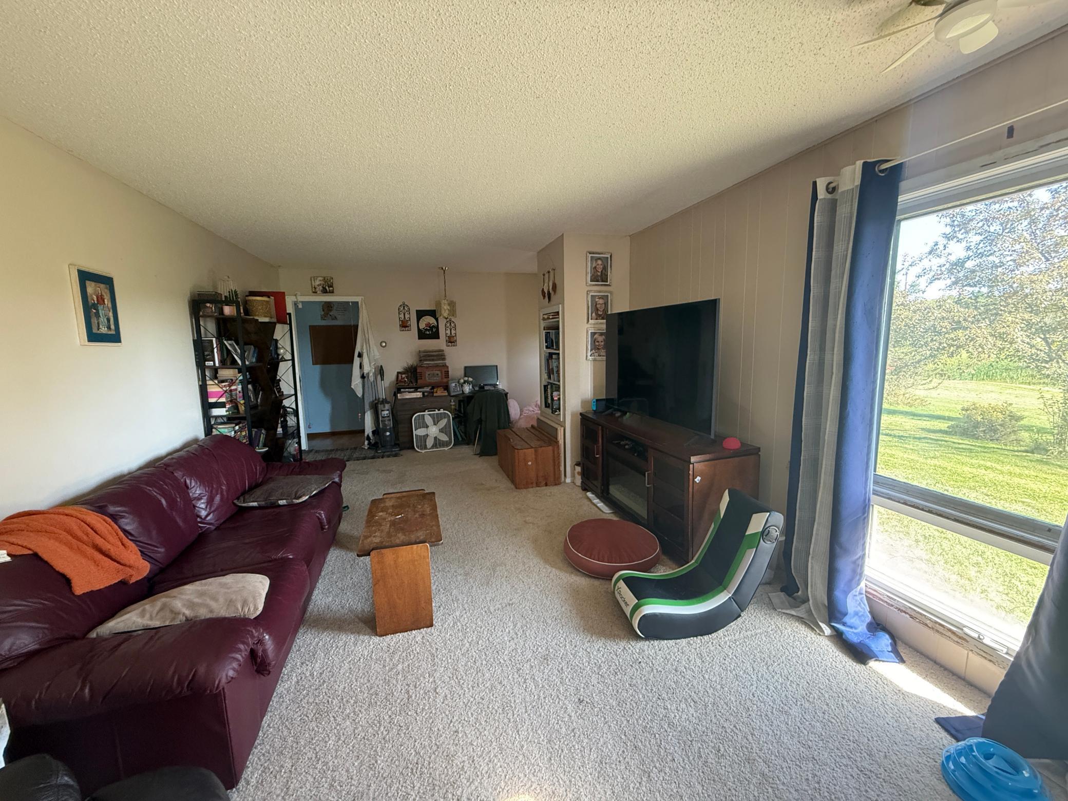 2149 Dixon Line Property Photo 9