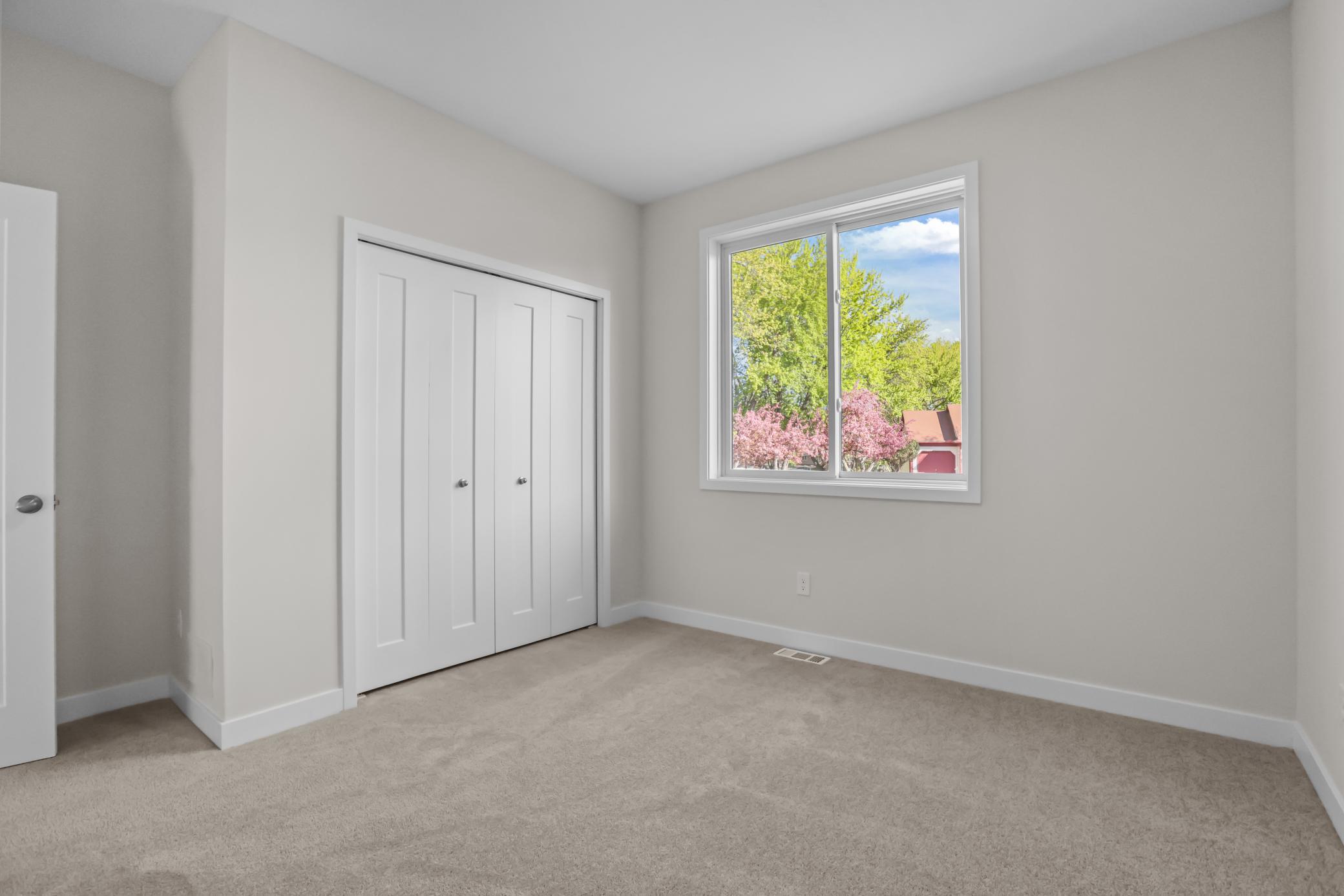 3149 Seminary Drive Property Photo 20