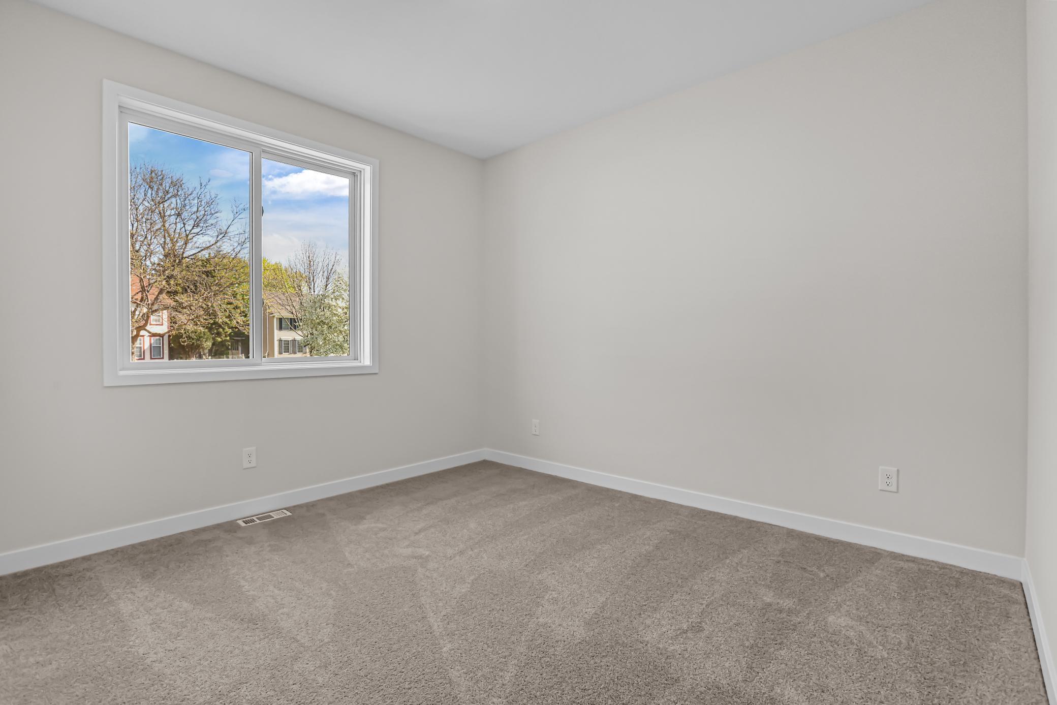 3149 Seminary Drive Property Photo 21