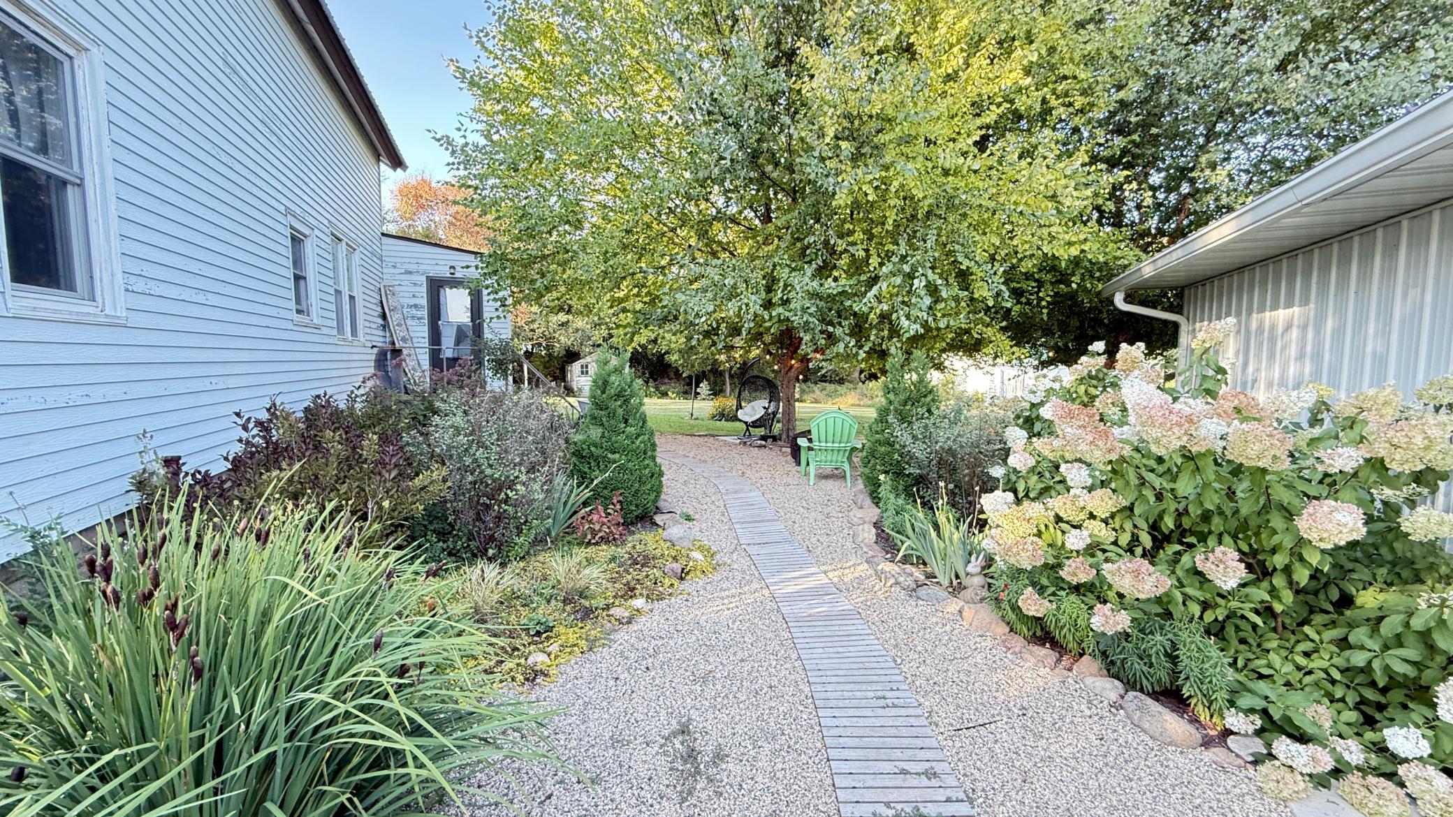 905 210th Avenue Sw Property Photo 4