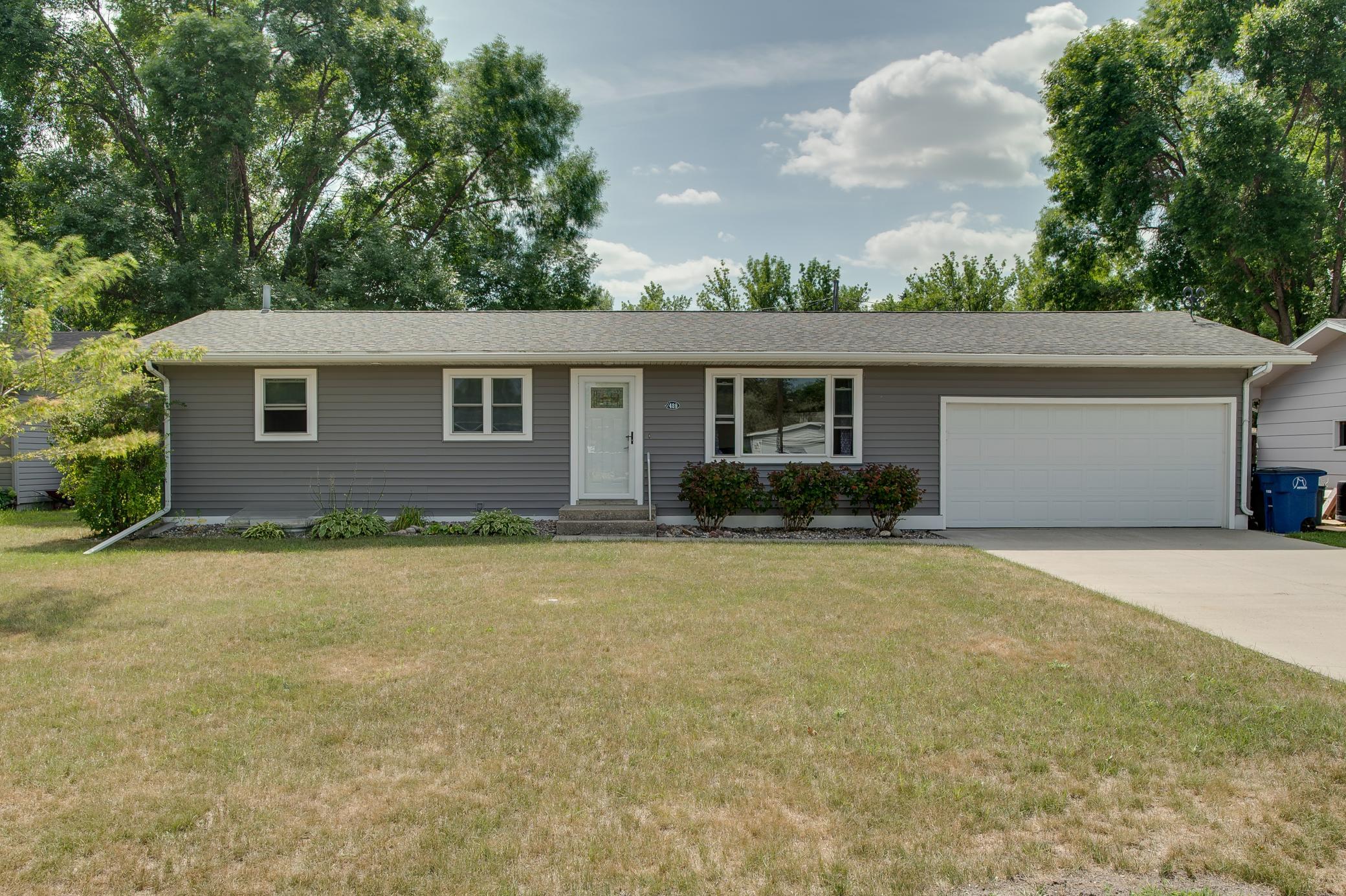 429 Brook Avenue Property Photo 1