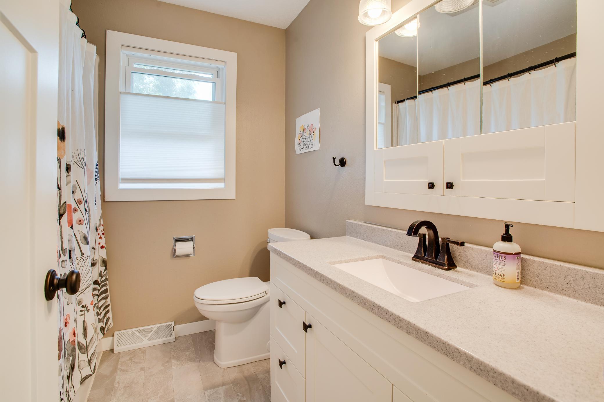 429 Brook Avenue Property Photo 26