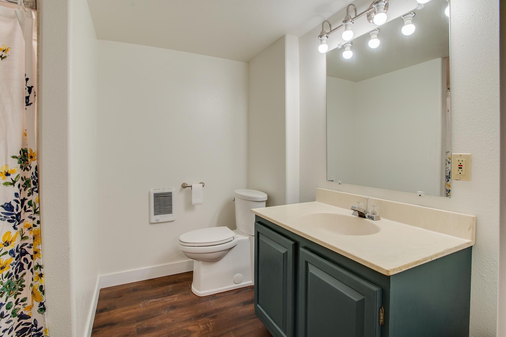429 Brook Avenue Property Photo 32